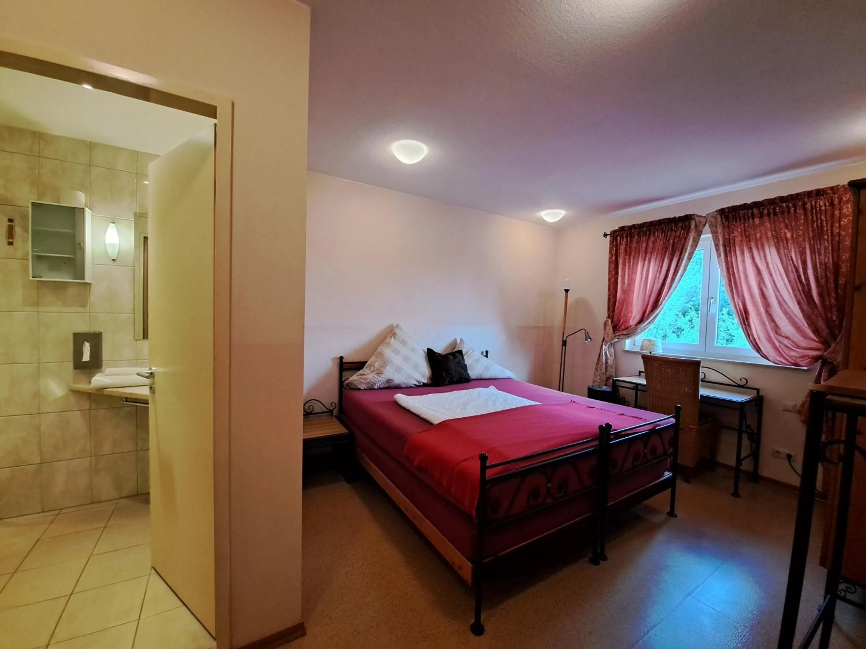 Bedroom in Mediterran Hotel Juwel