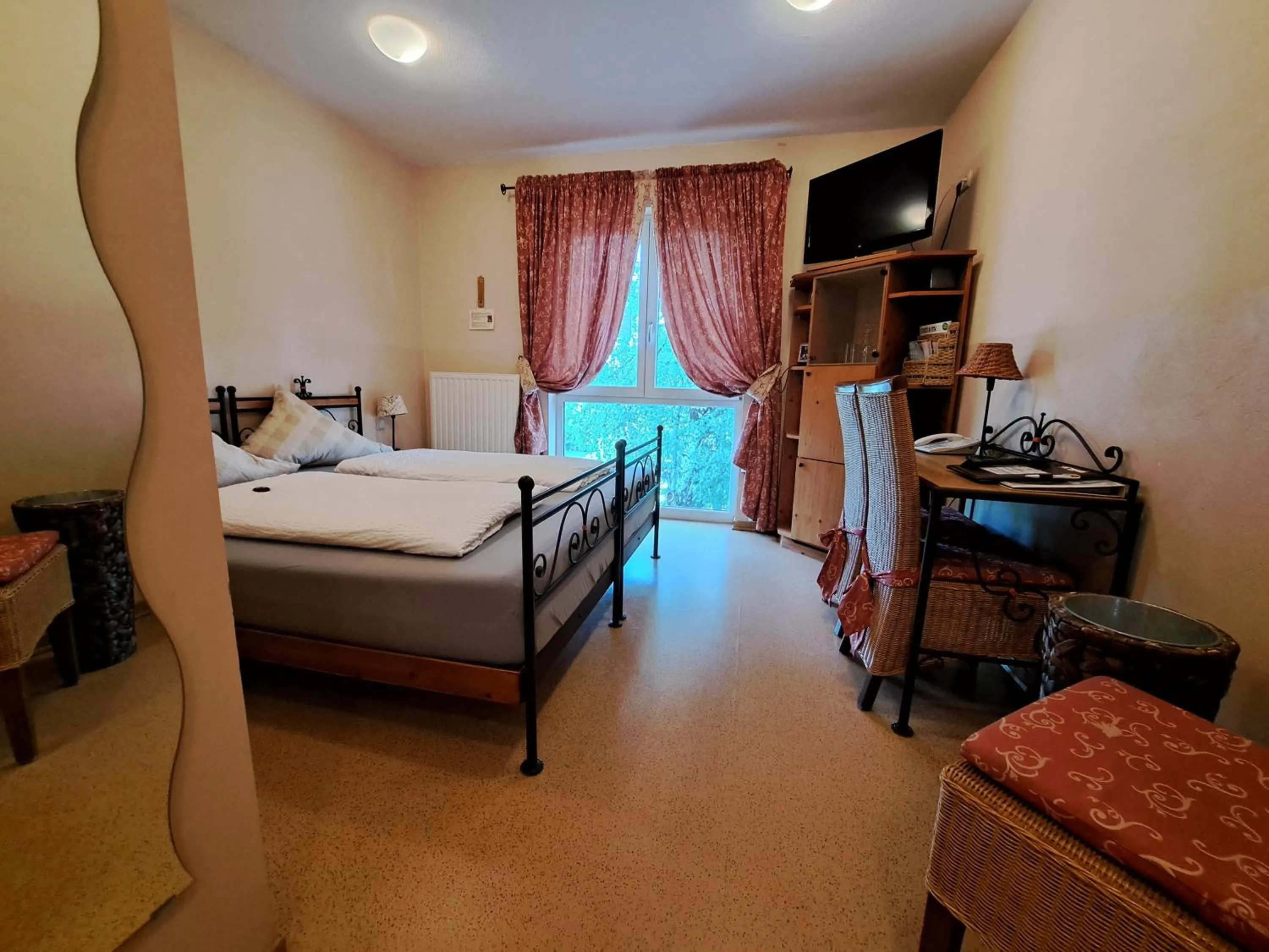 Staff in Mediterran Hotel Juwel