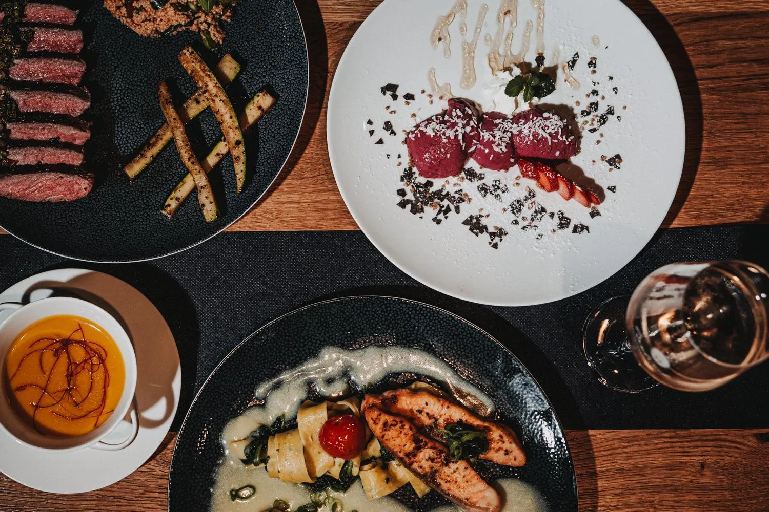 Restaurant/places to eat in Hotel Graf Bentinck