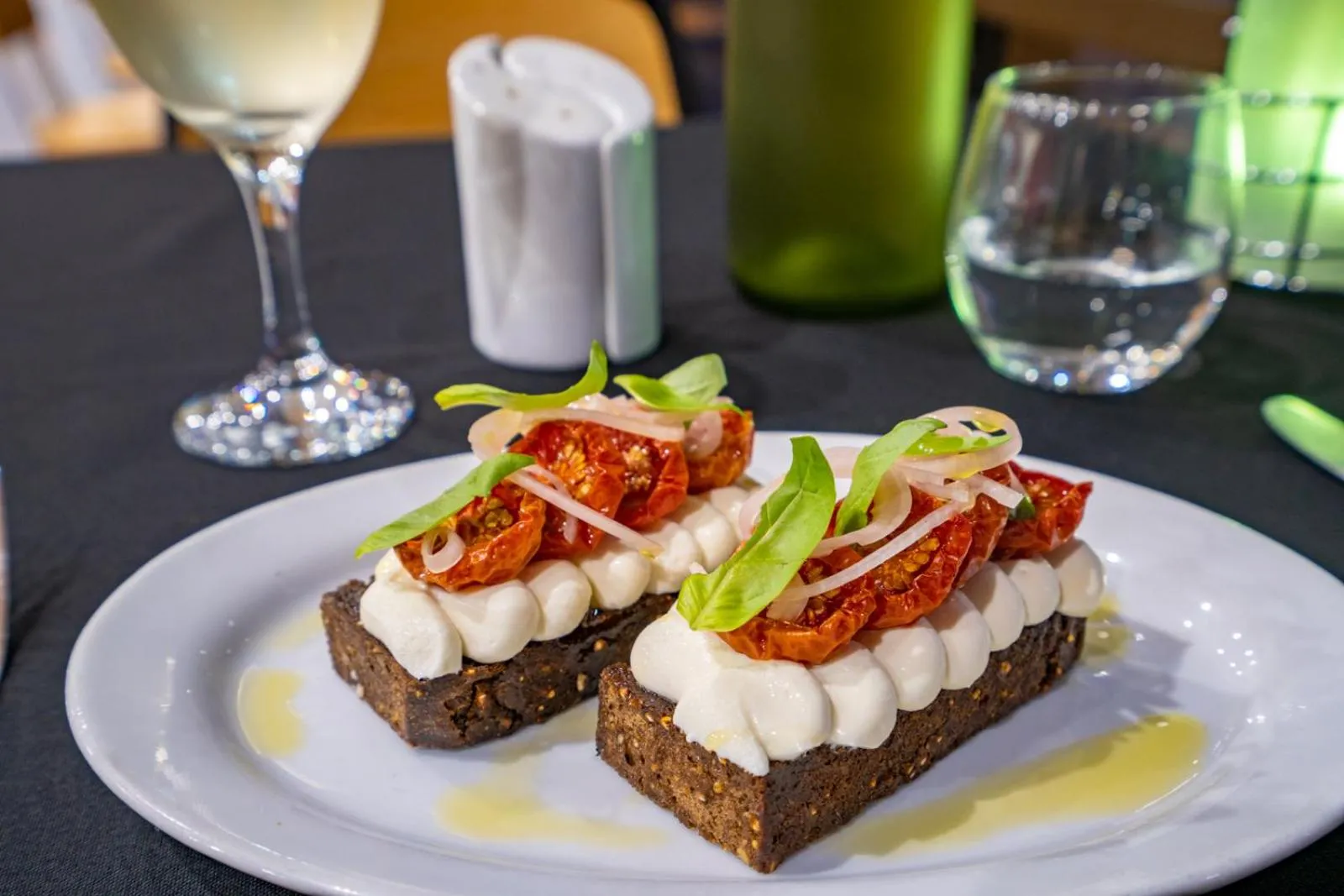 Restaurant/places to eat in Hospitality Esperance SureStay Collection by Best Western