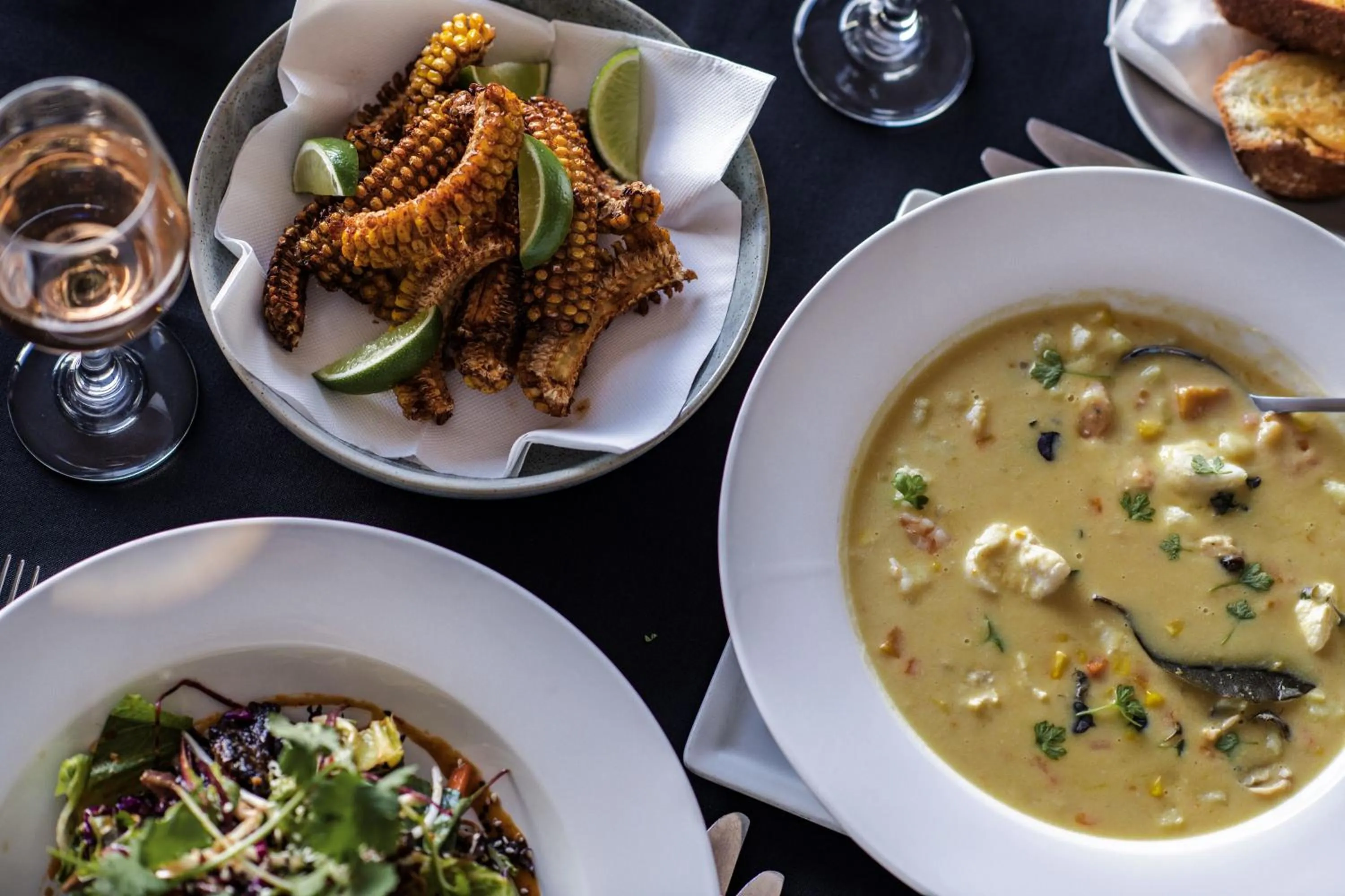 Food and drinks in Hospitality Esperance SureStay Collection by Best Western