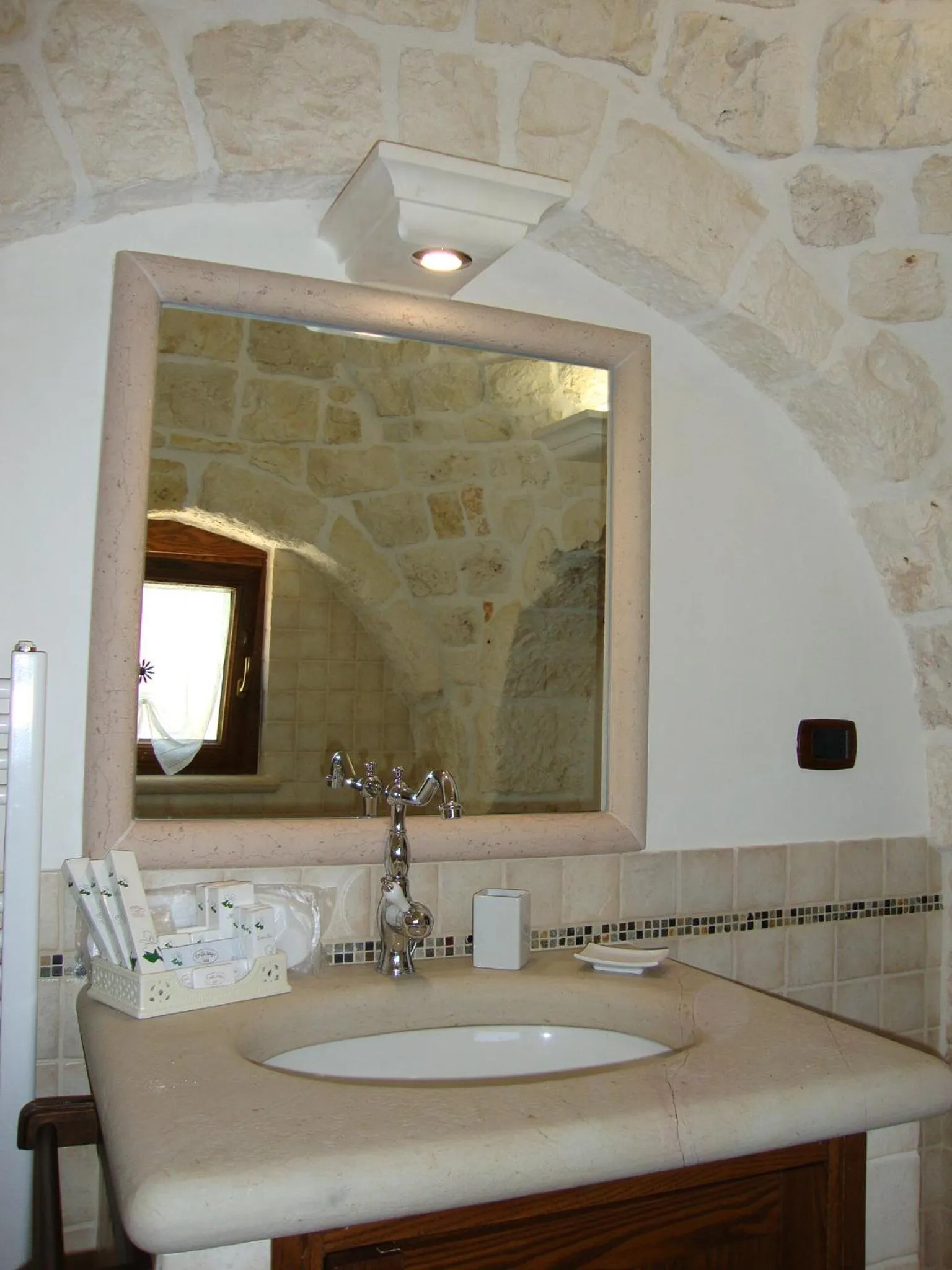 Bathroom in Trulli IsAgo