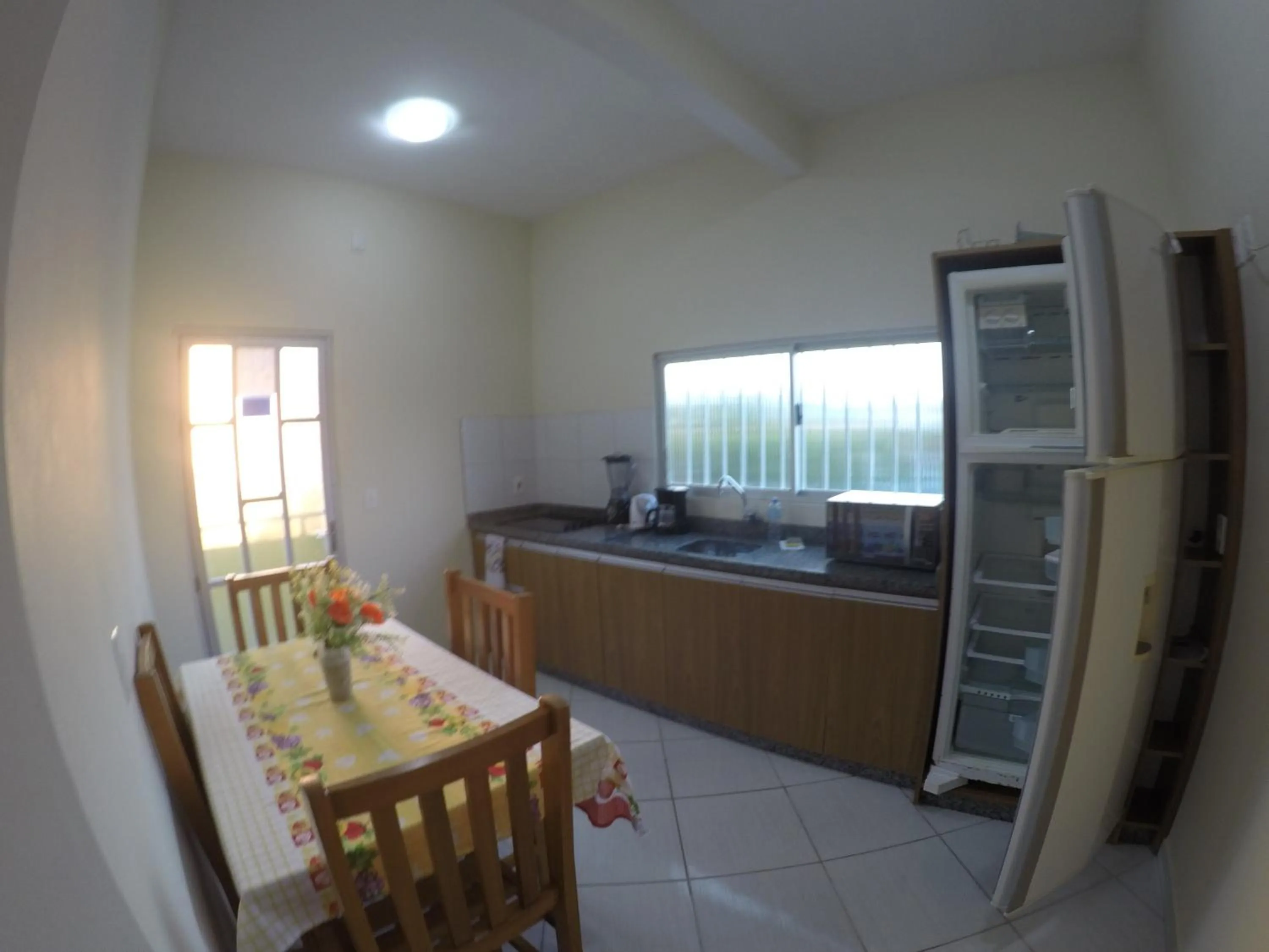 Communal kitchen in Pousada Oliveira