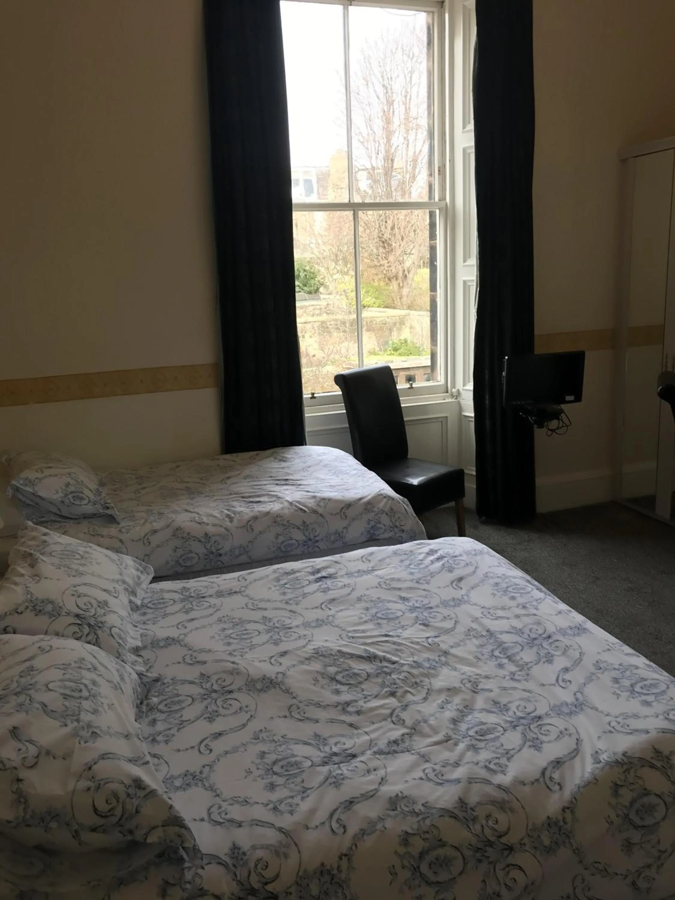 Bedroom, Bed in Dorstan House