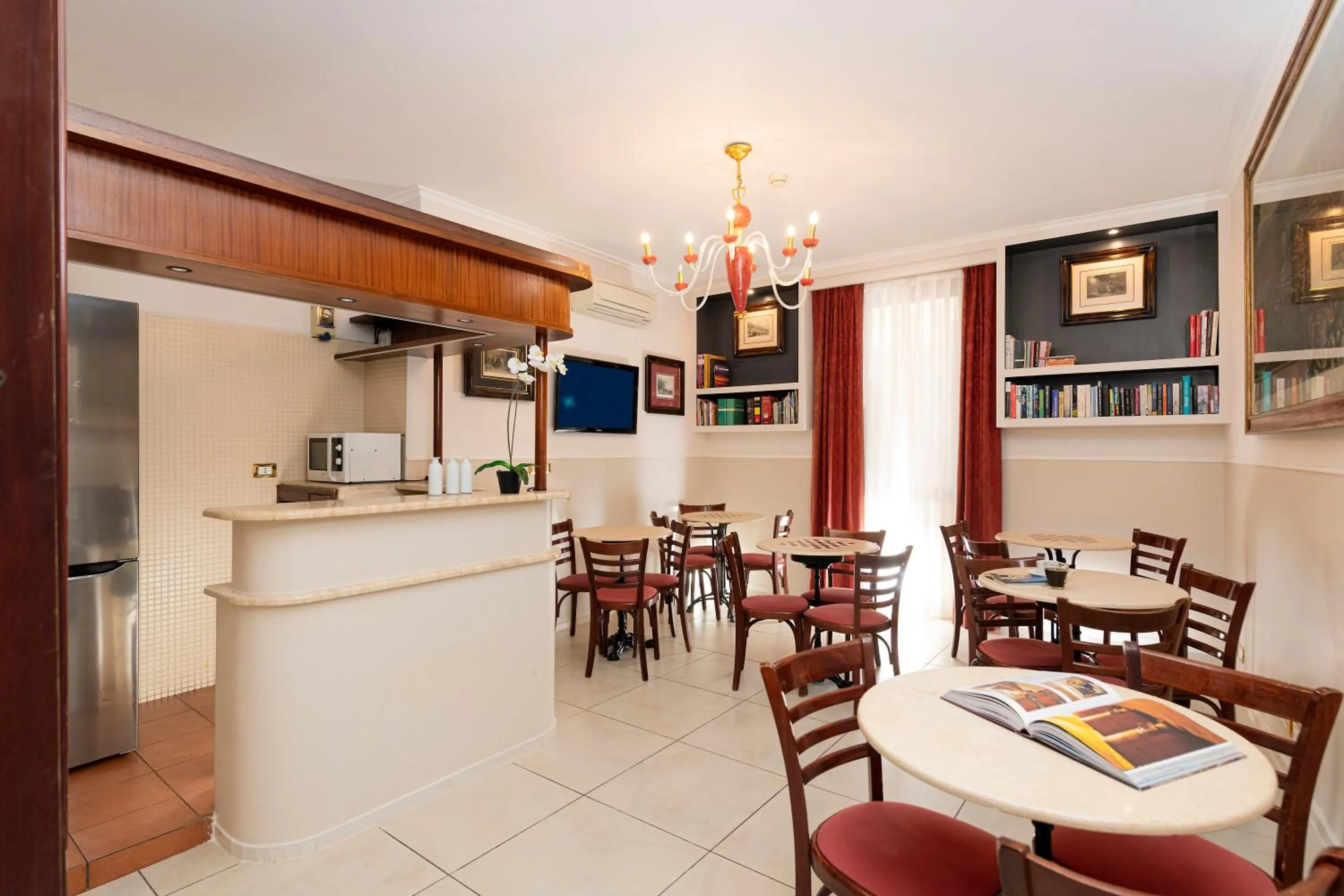 Coffee/tea facilities in Budget Rooms Des Arts