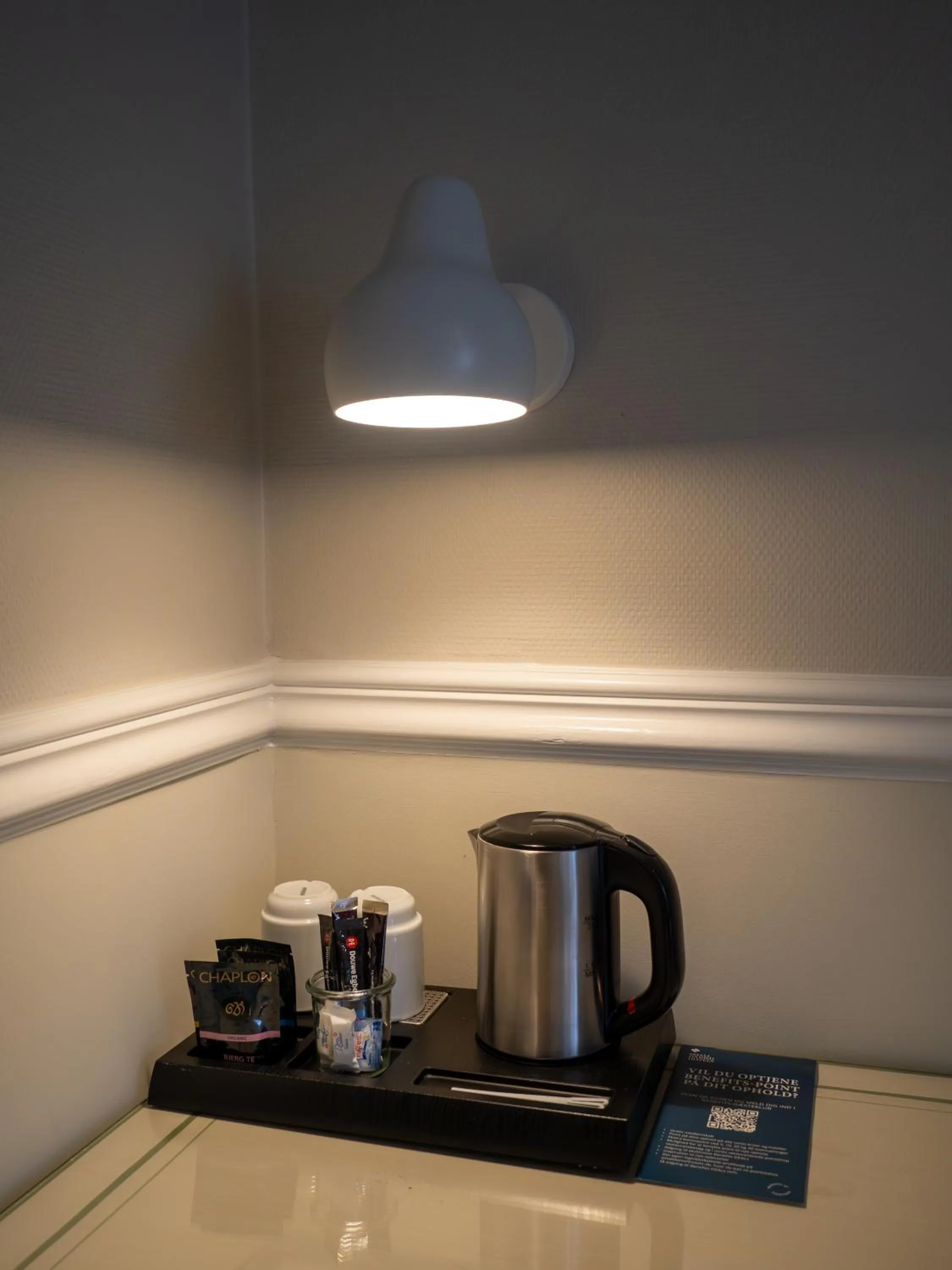 Coffee/tea facilities in Hotel Knudsens Gaard