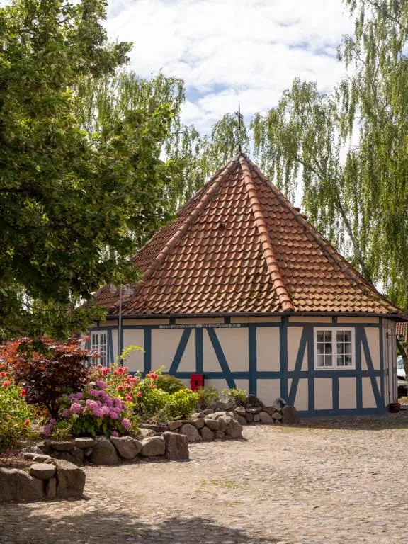 Property building in Hotel Knudsens Gaard