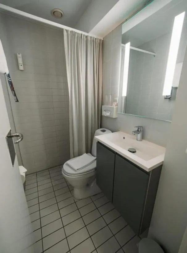 Toilet in Hotel Knudsens Gaard