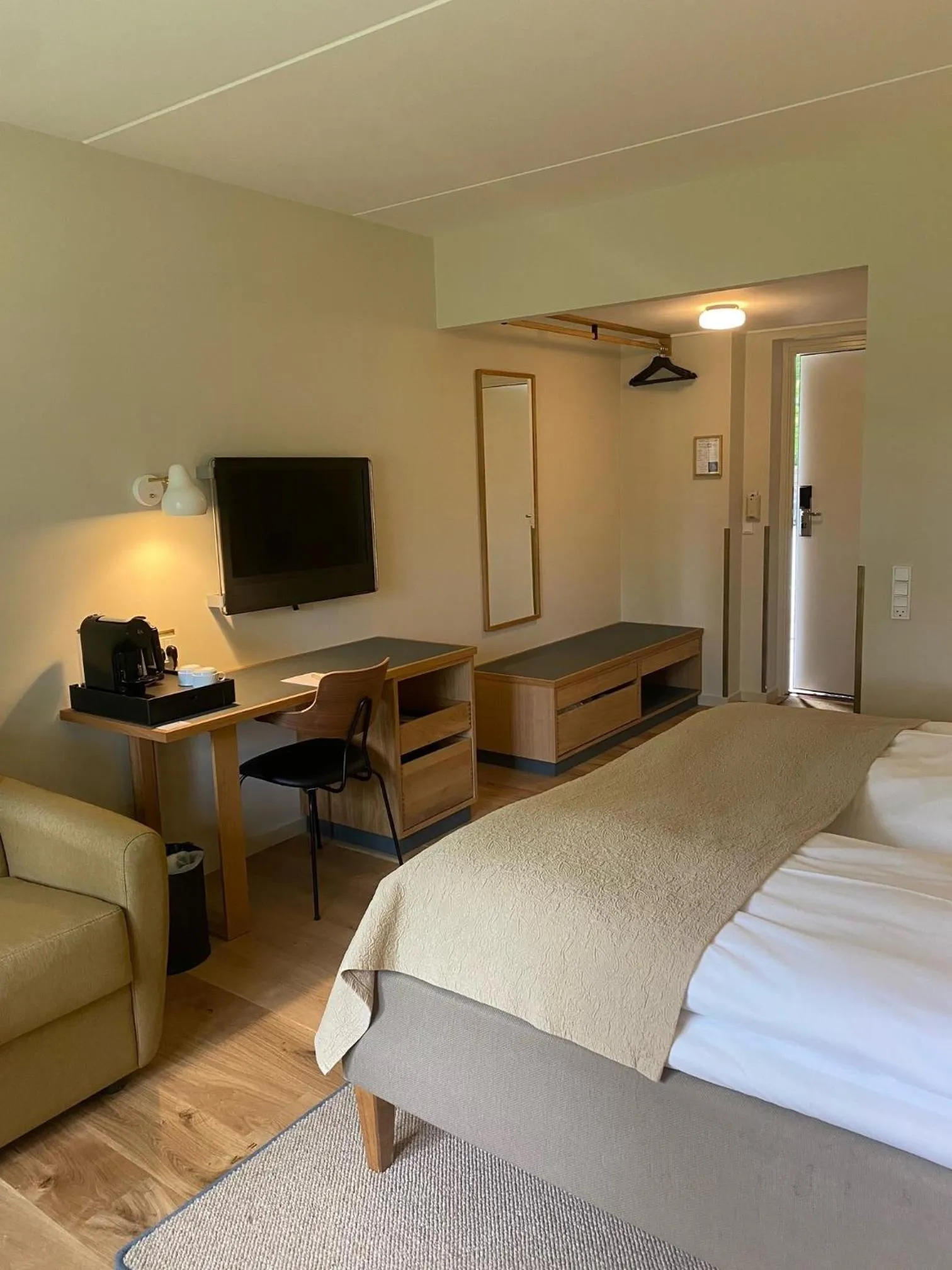 TV and multimedia, Bed in Hotel Knudsens Gaard