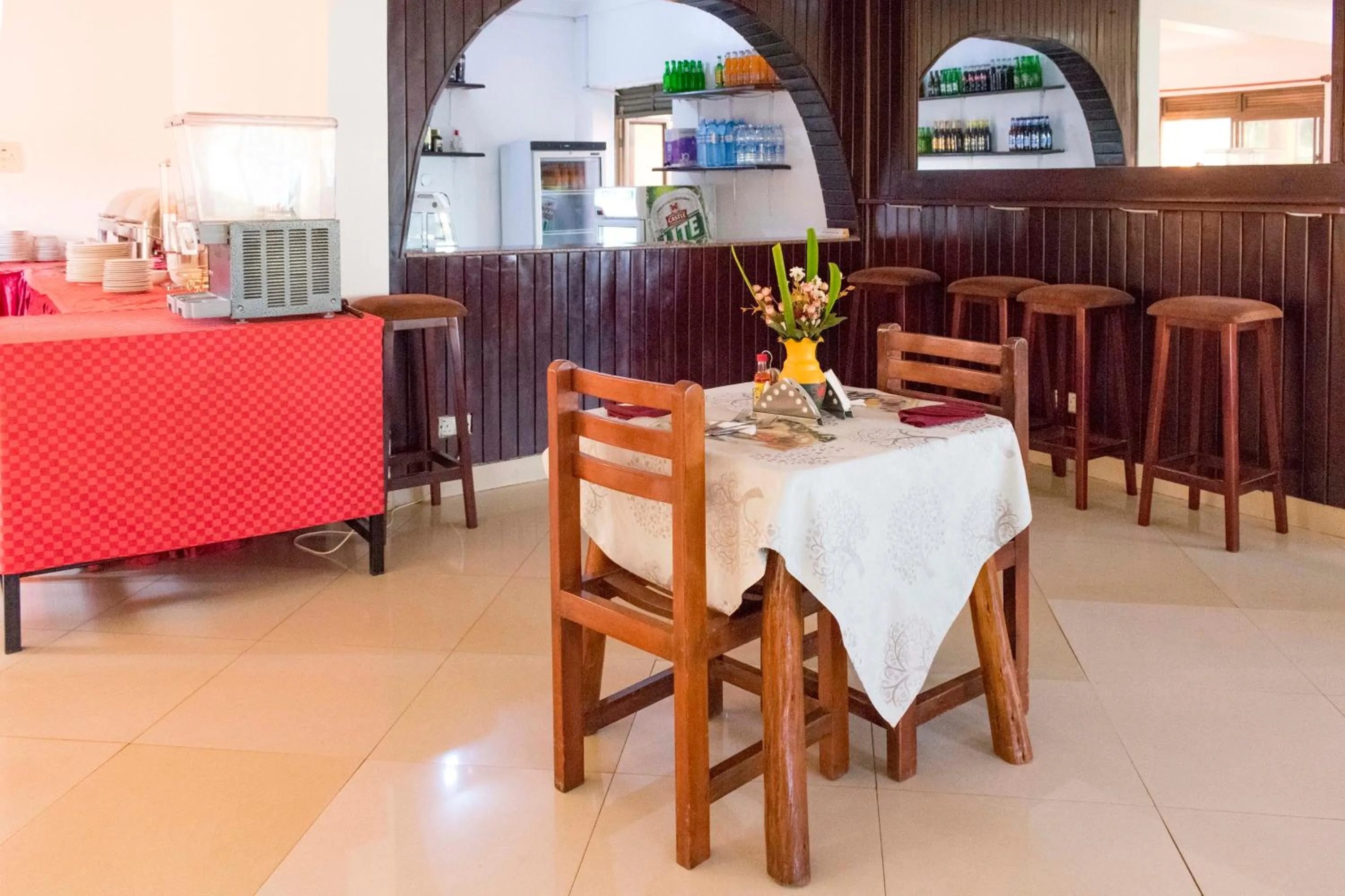 Restaurant/places to eat in Sienna Beach Hotel Entebbe