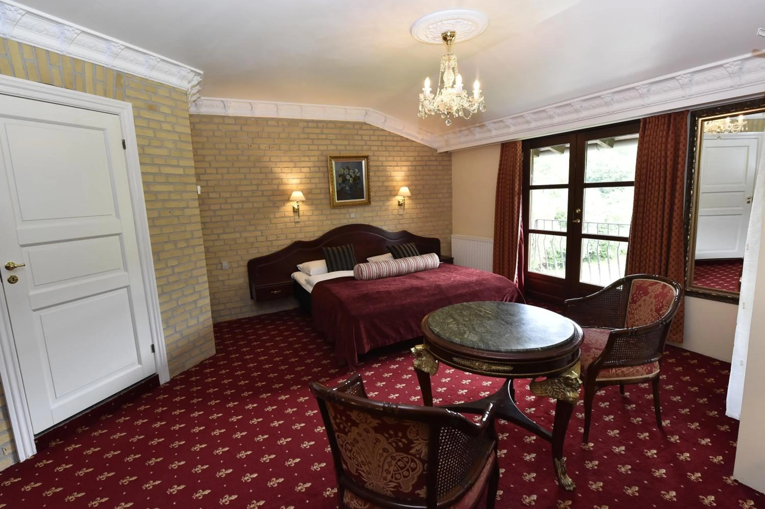 Photo of the whole room, Bed in Hotel Amerika