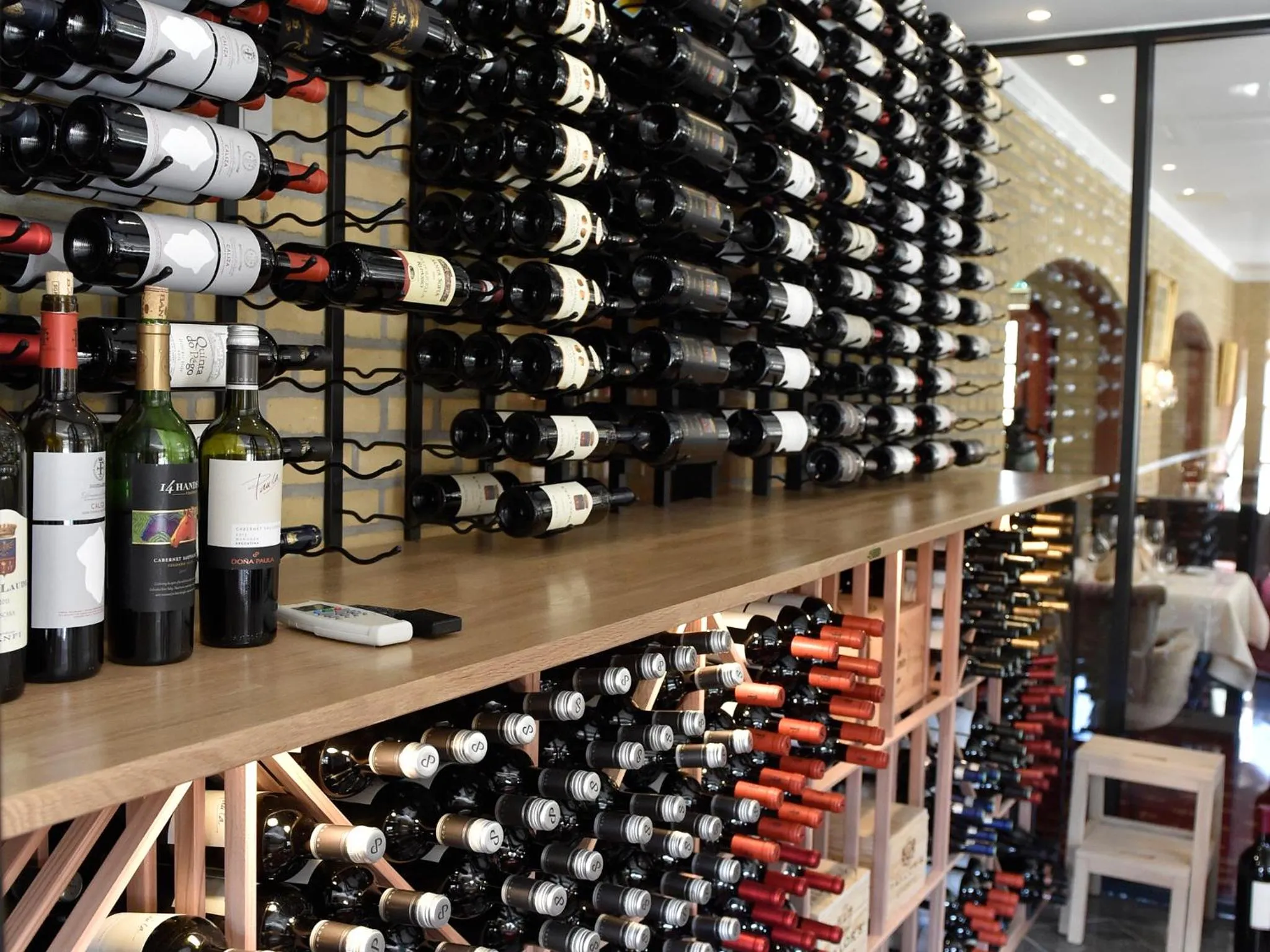 Restaurant/places to eat in Hotel Amerika