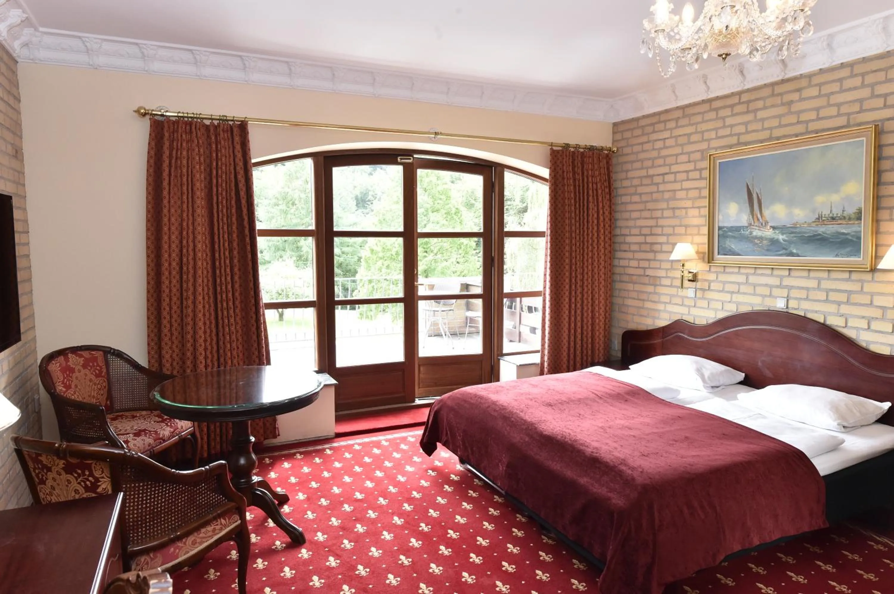 Photo of the whole room, Bed in Hotel Amerika