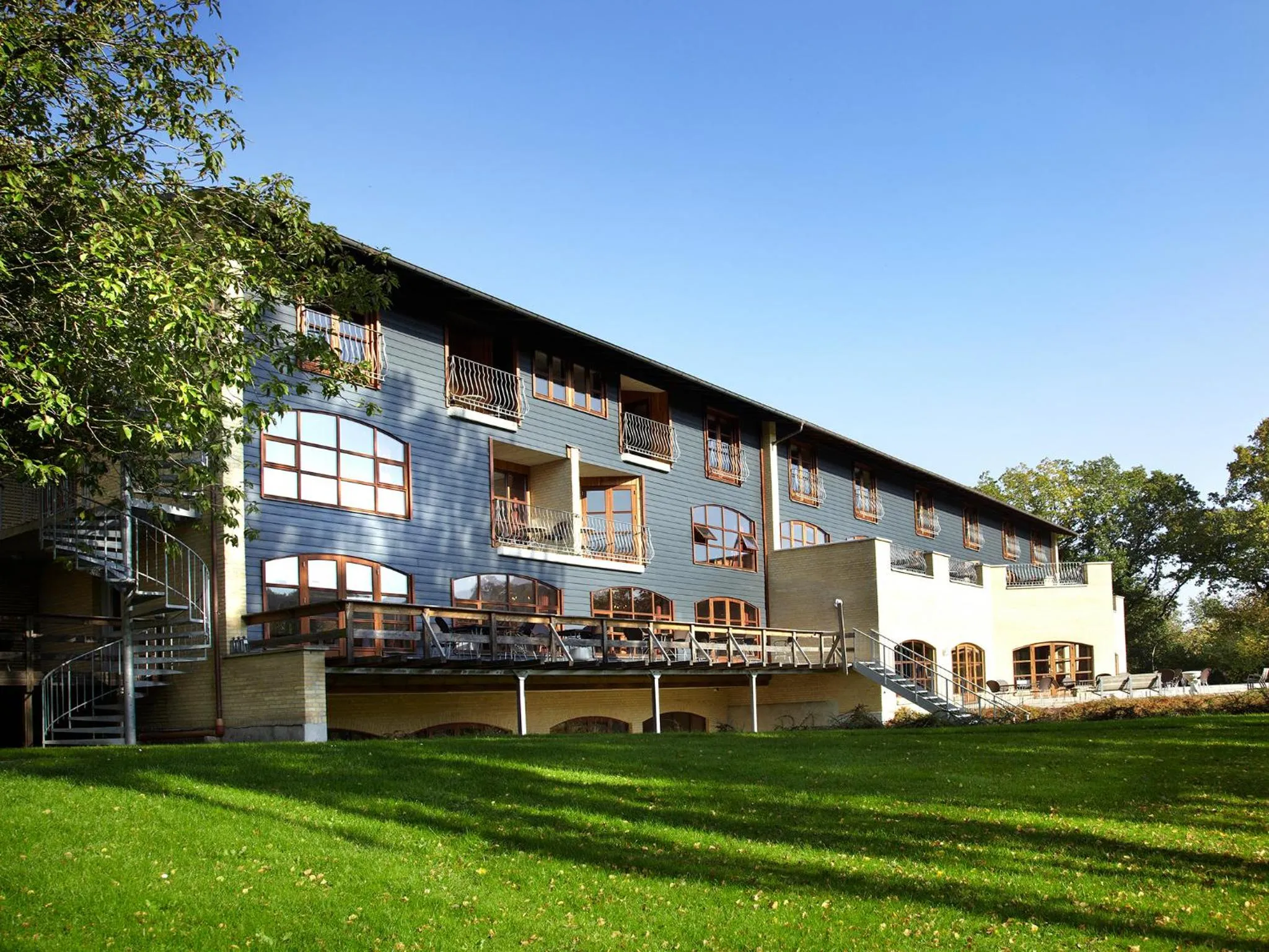 Property building in Hotel Amerika