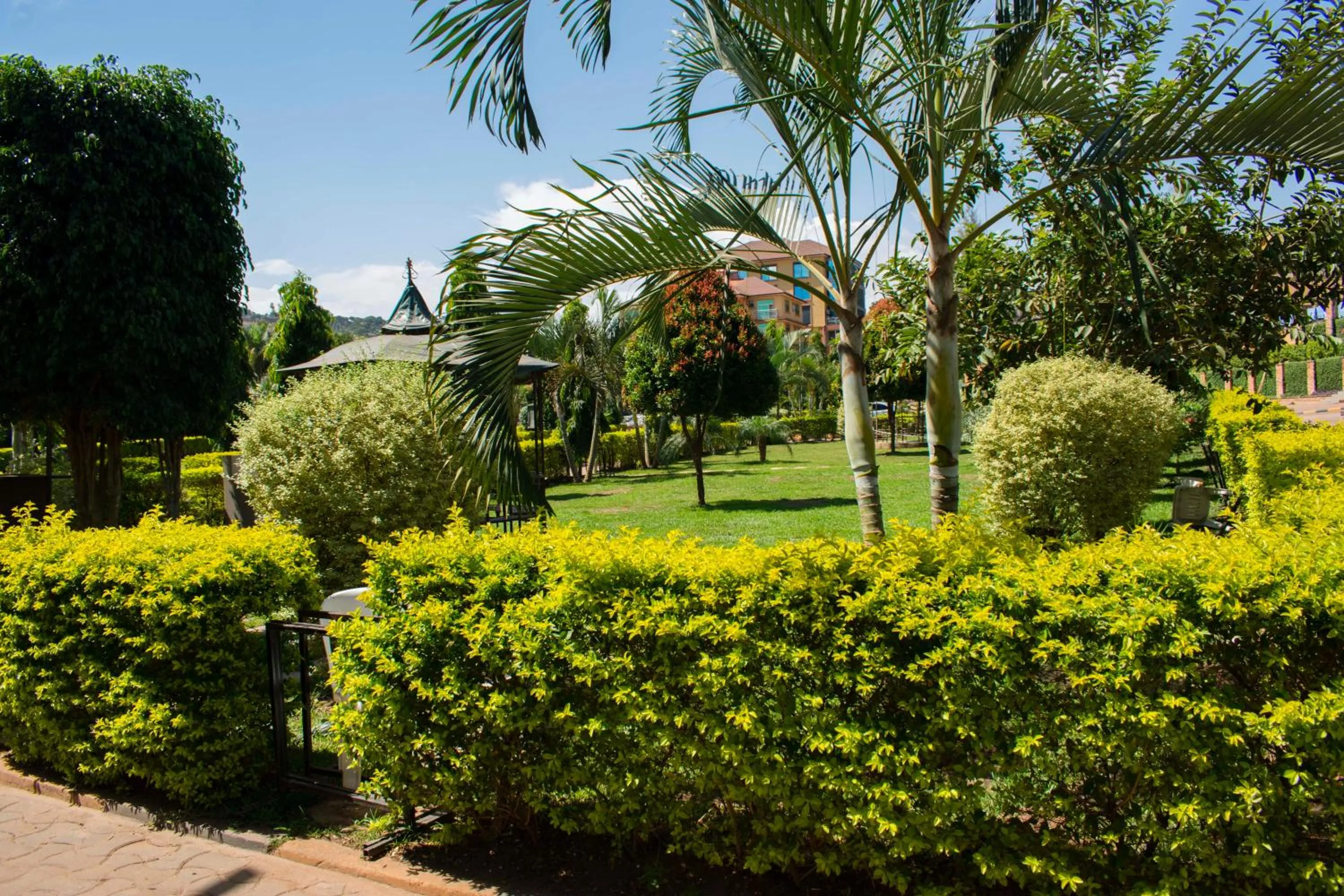 Garden in Nican Resort Hotel Seguku Entebbe