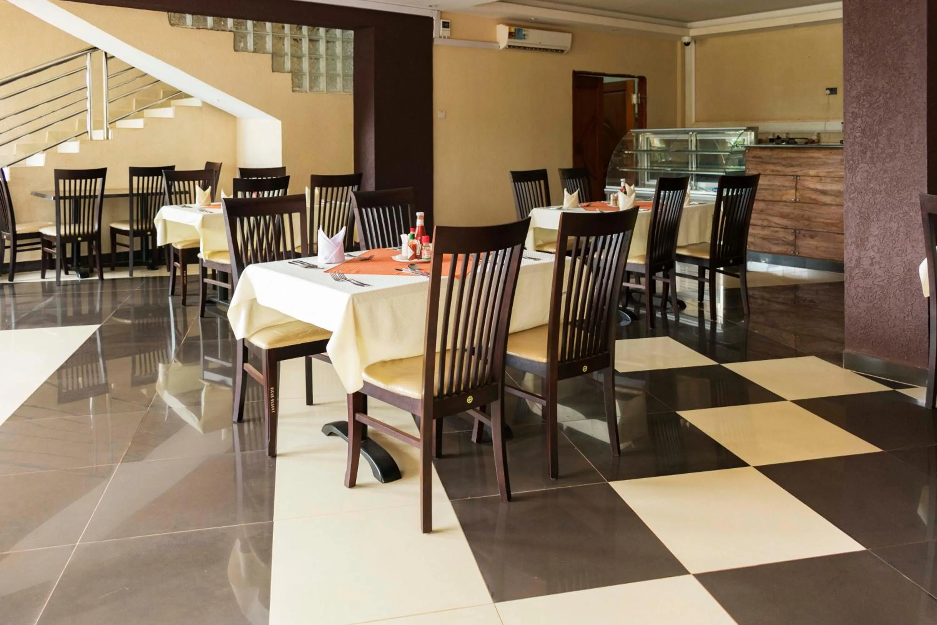 Restaurant/places to eat in Nican Resort Hotel Seguku Entebbe