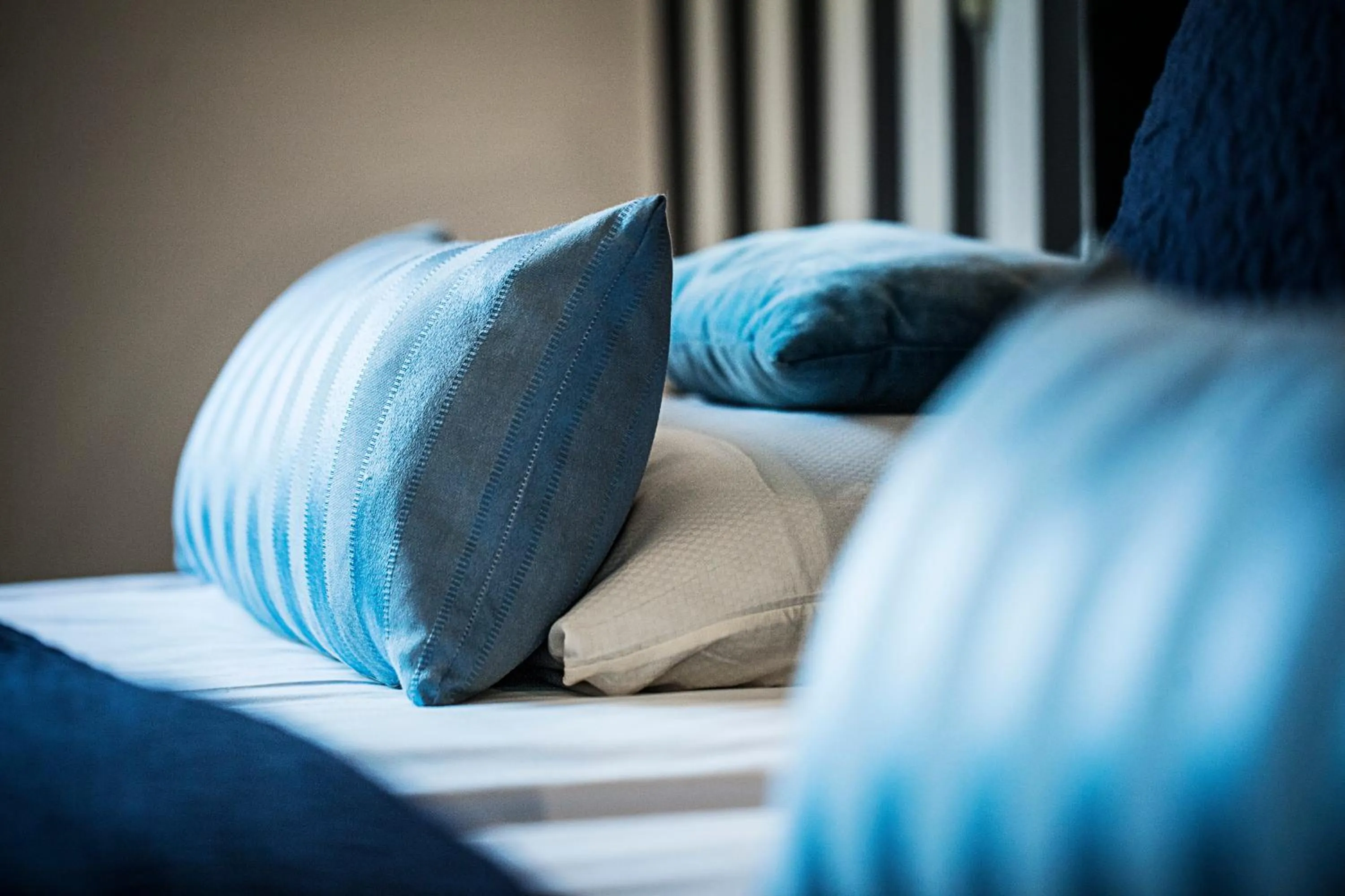 Shower, Bed in Norsminde Kro