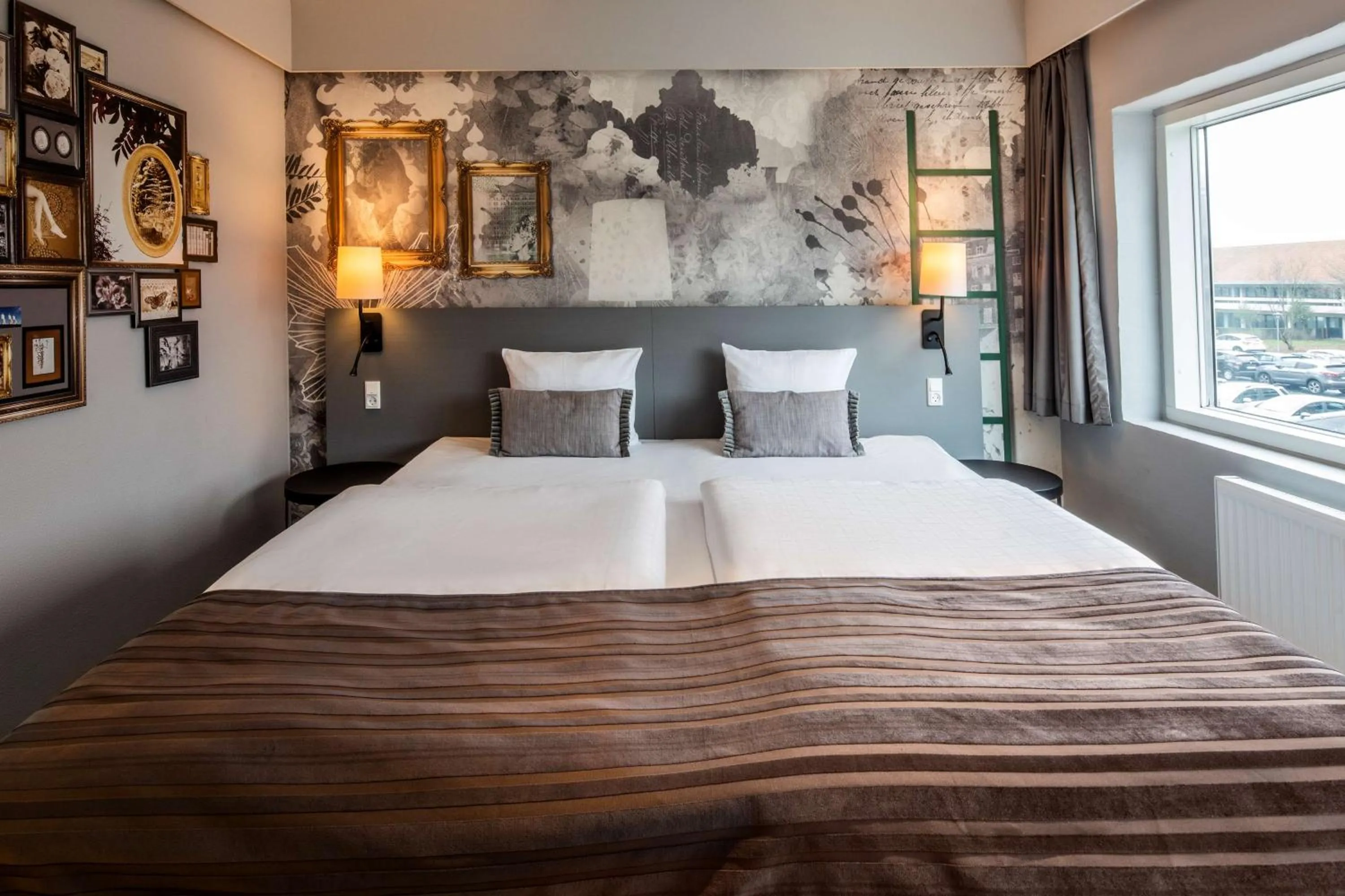 Bedroom, Bed in Scandic Olympic