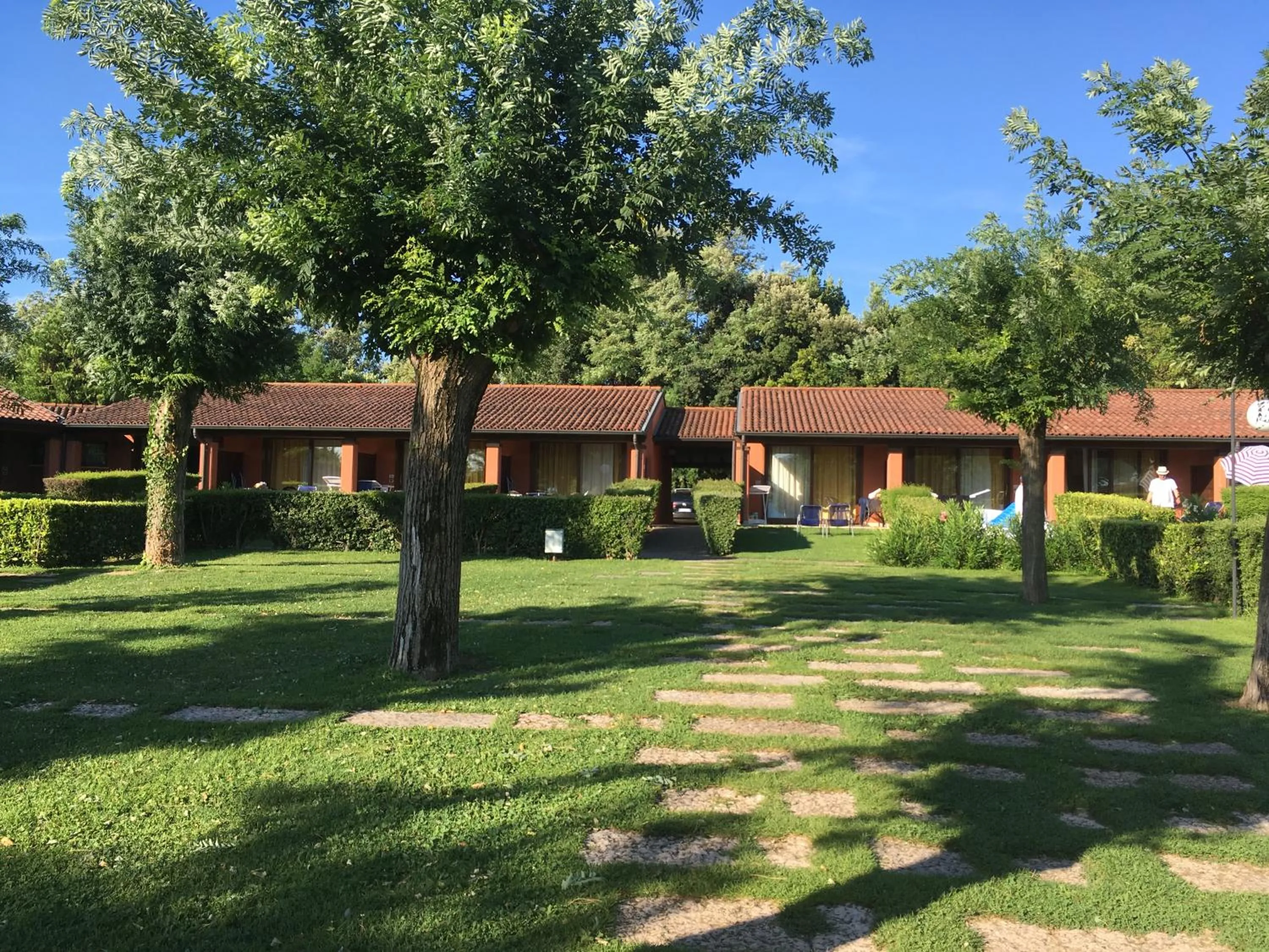 Garden view in Le Corti Del Lago
