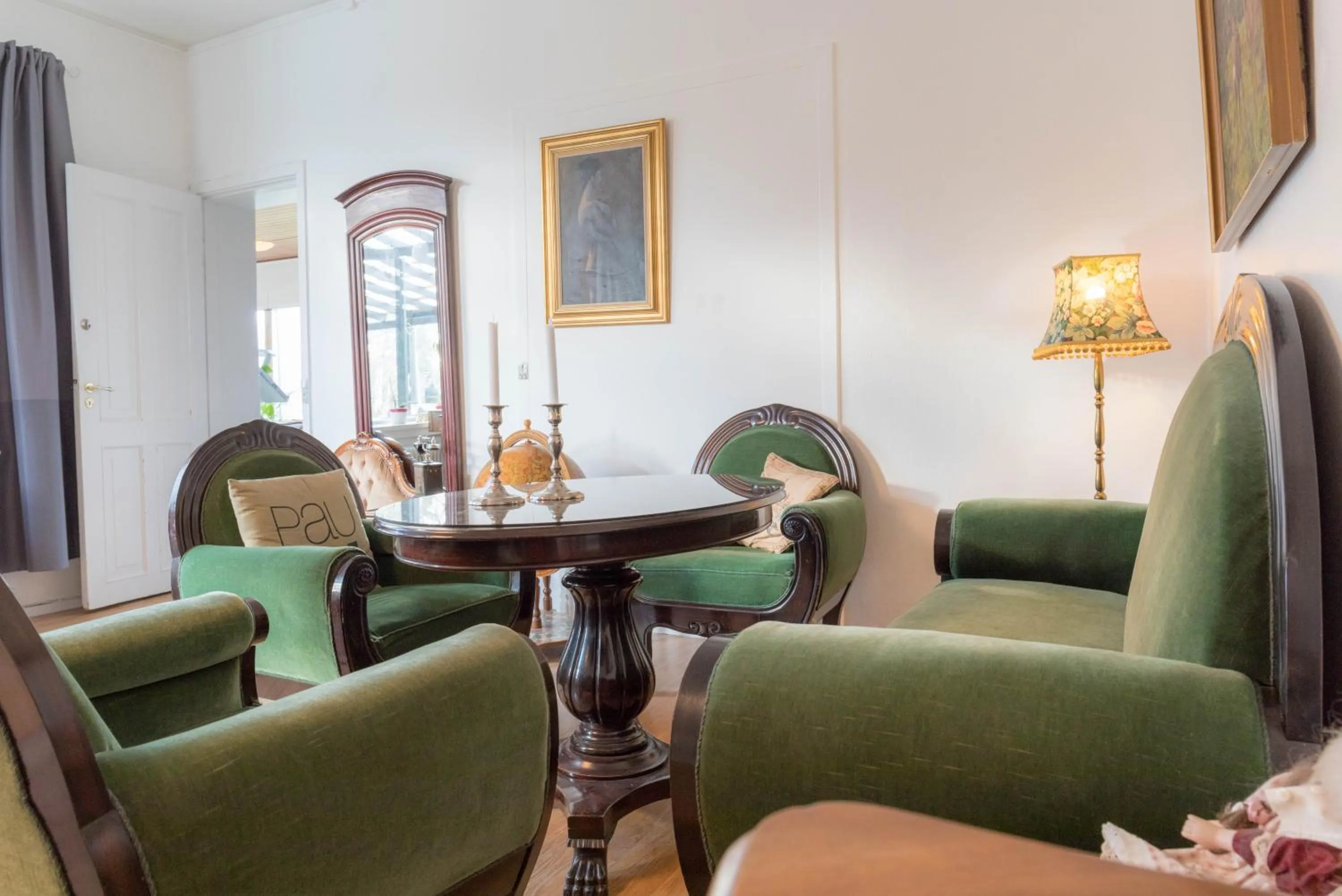 Lounge or bar in Fredensborg Vandrerhjem, i Kongens baghave