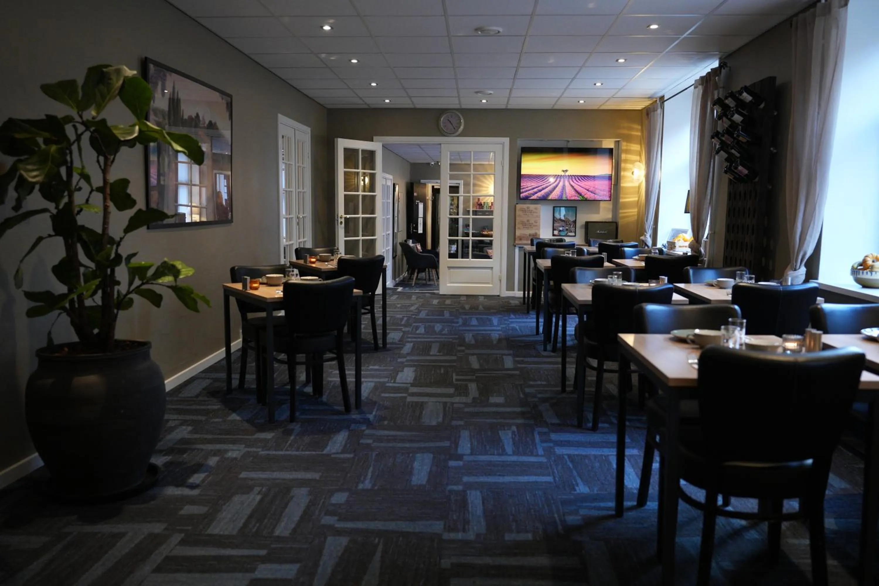 Breakfast in Prinsen Hotel