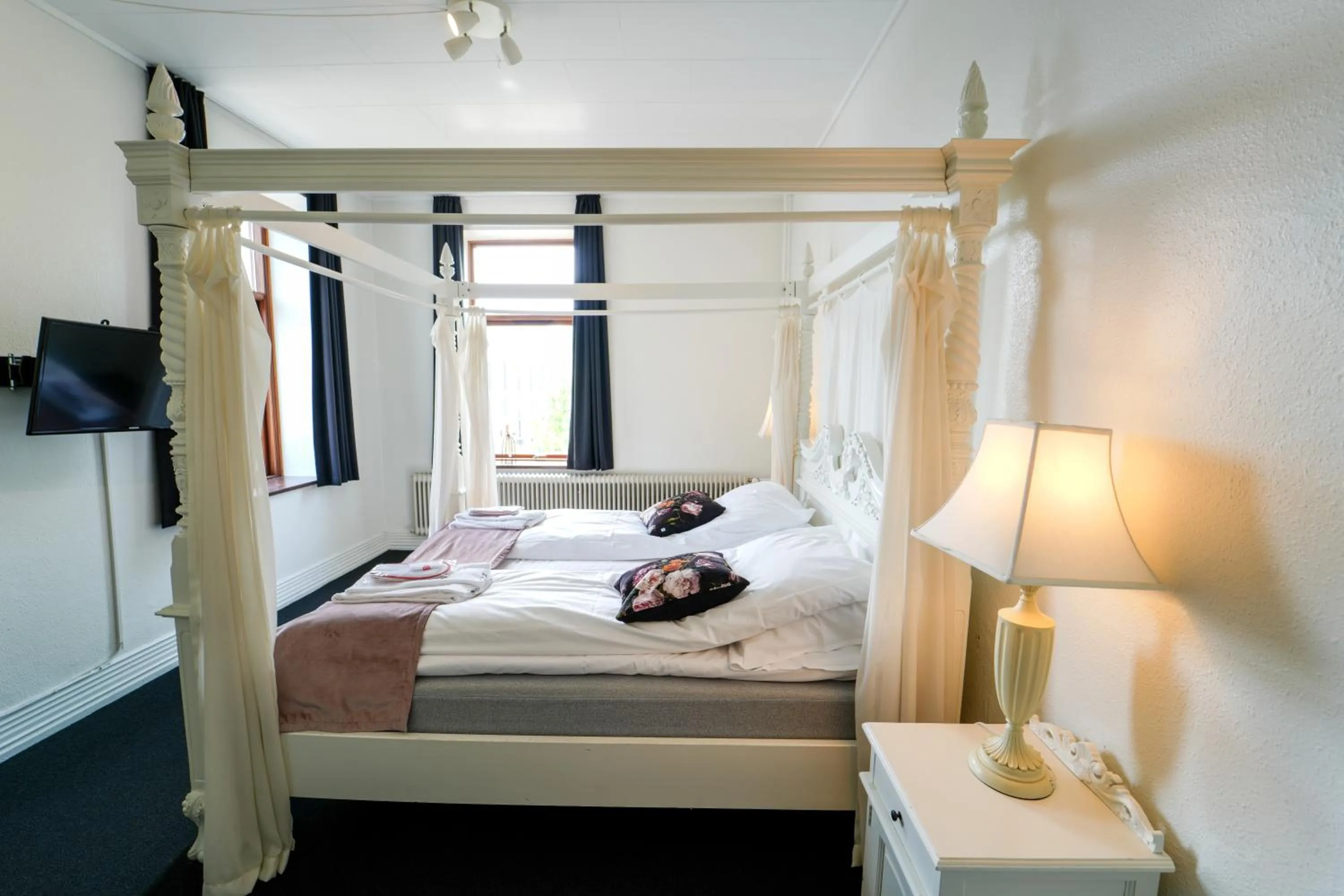 Bed in Hotel Phønix Brønderslev