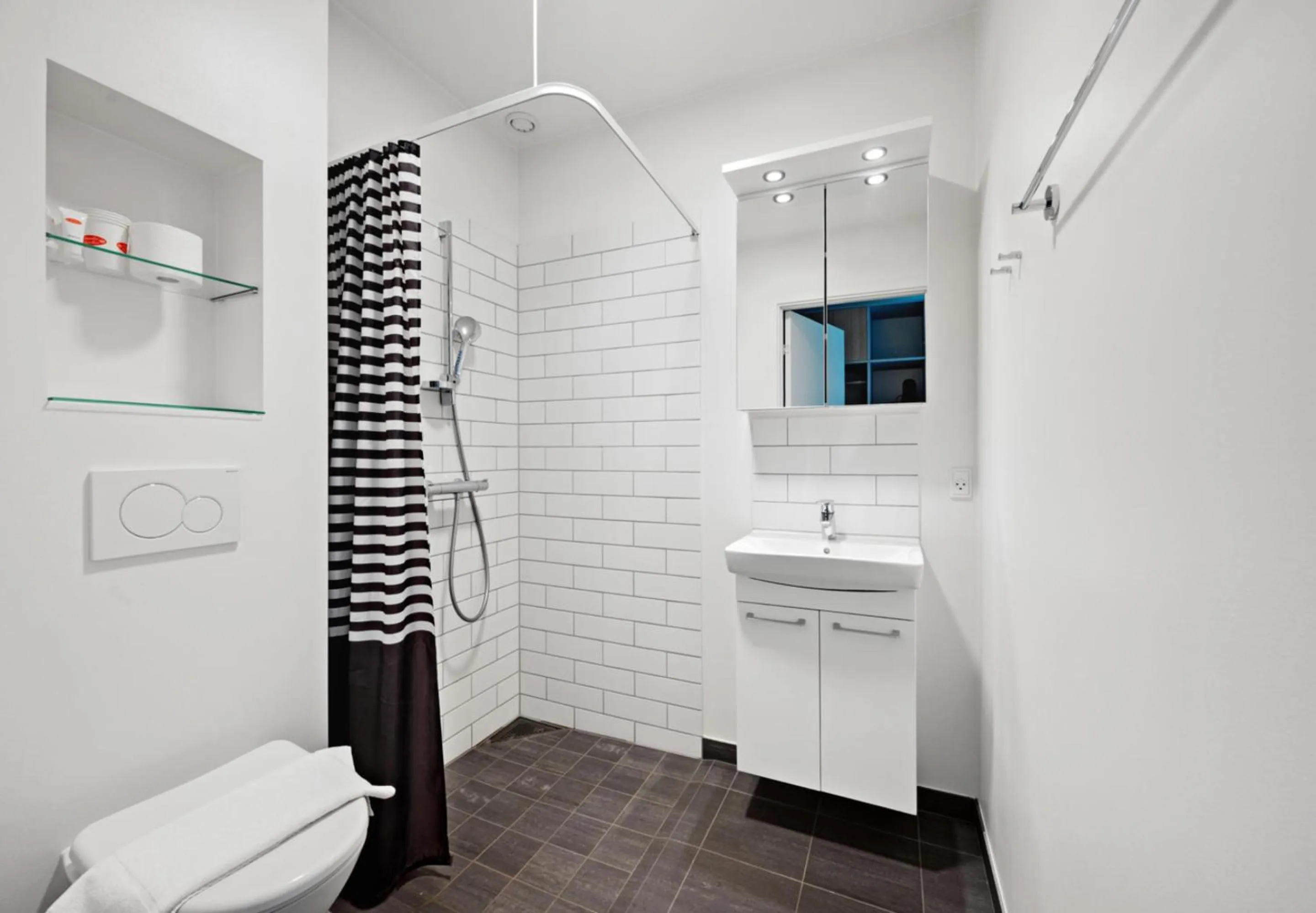 Shower in Hotel Vissenbjerg Storkro