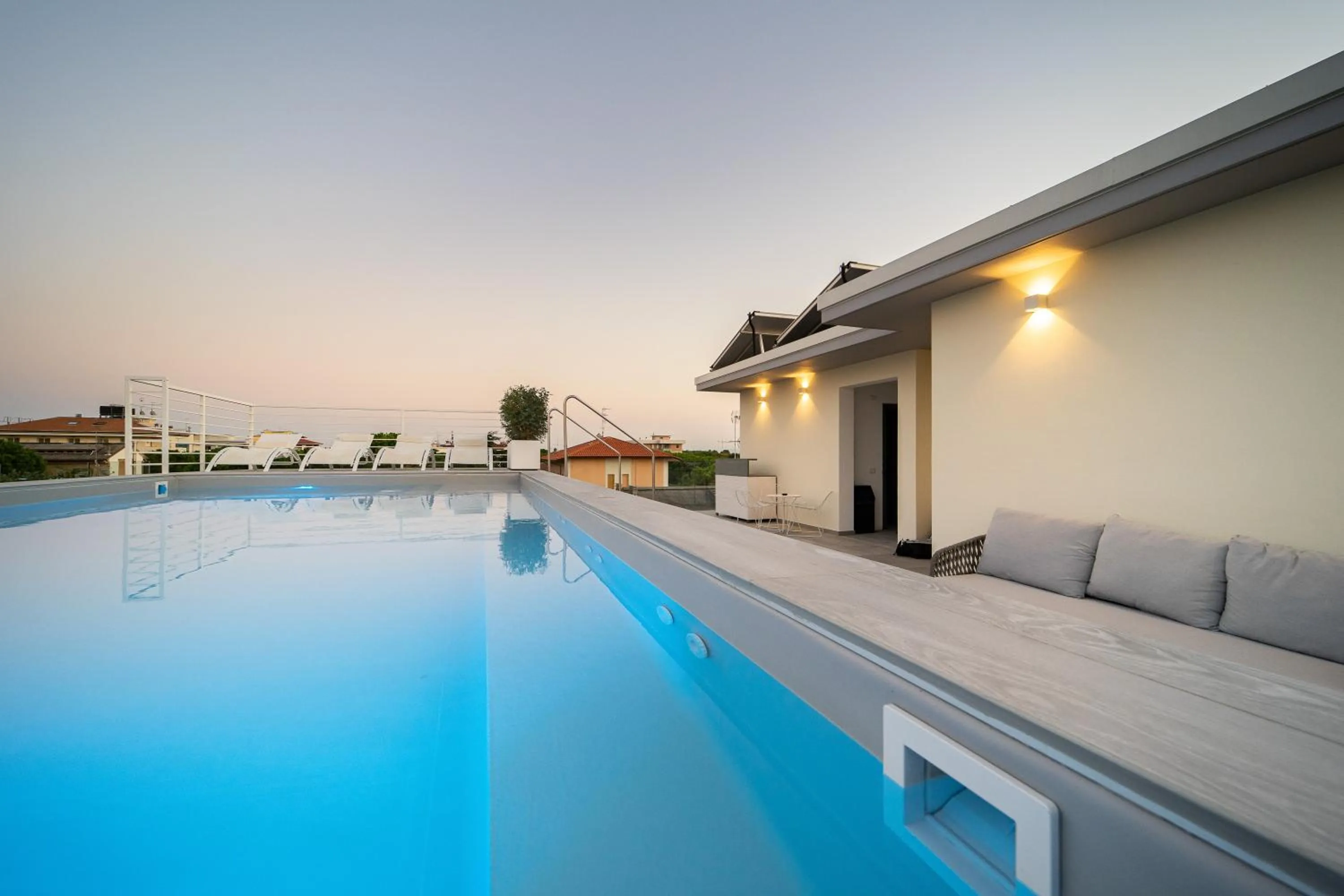 Swimming pool in Hotel Abc