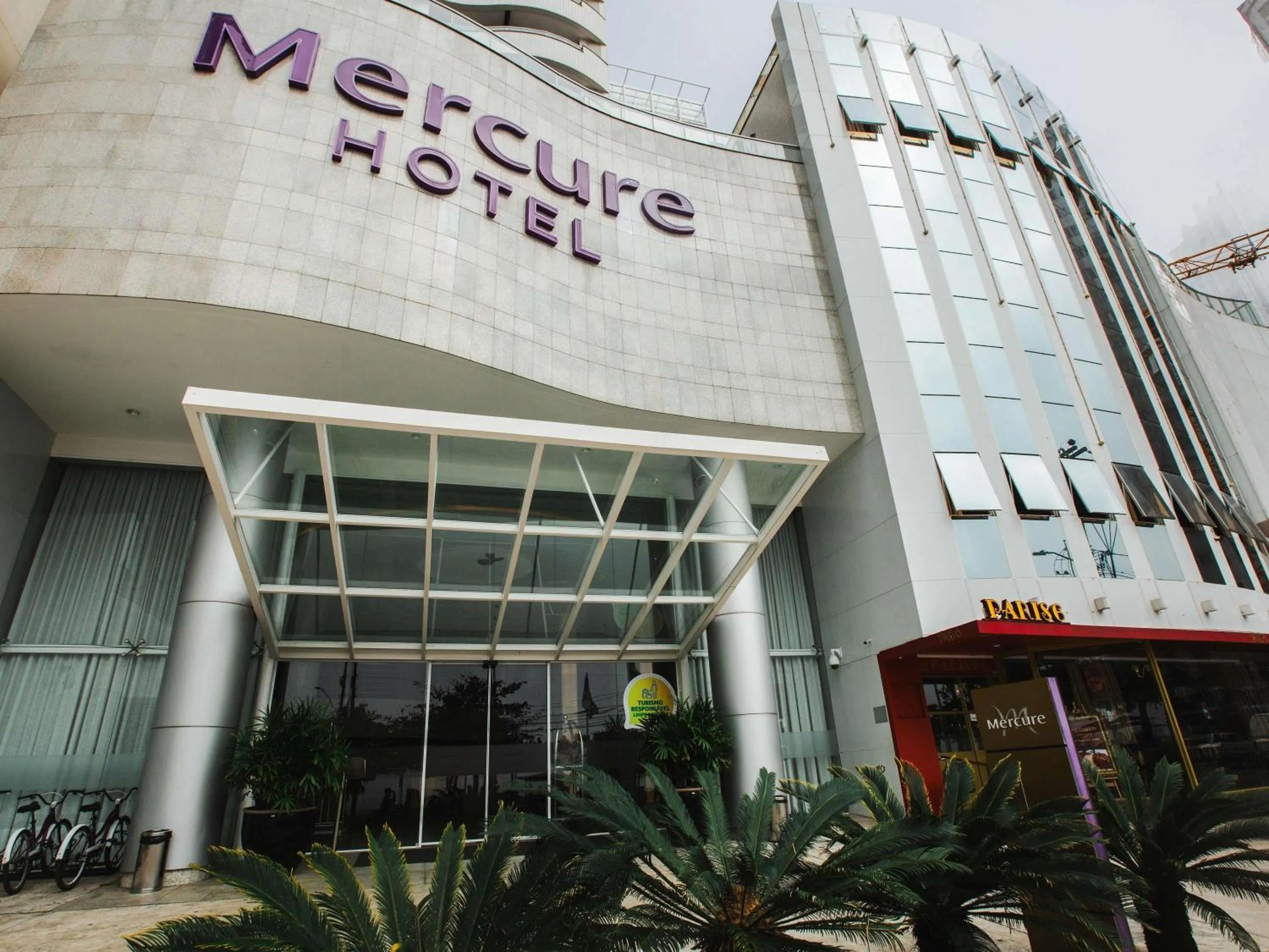 Property building in Mercure Camboriu