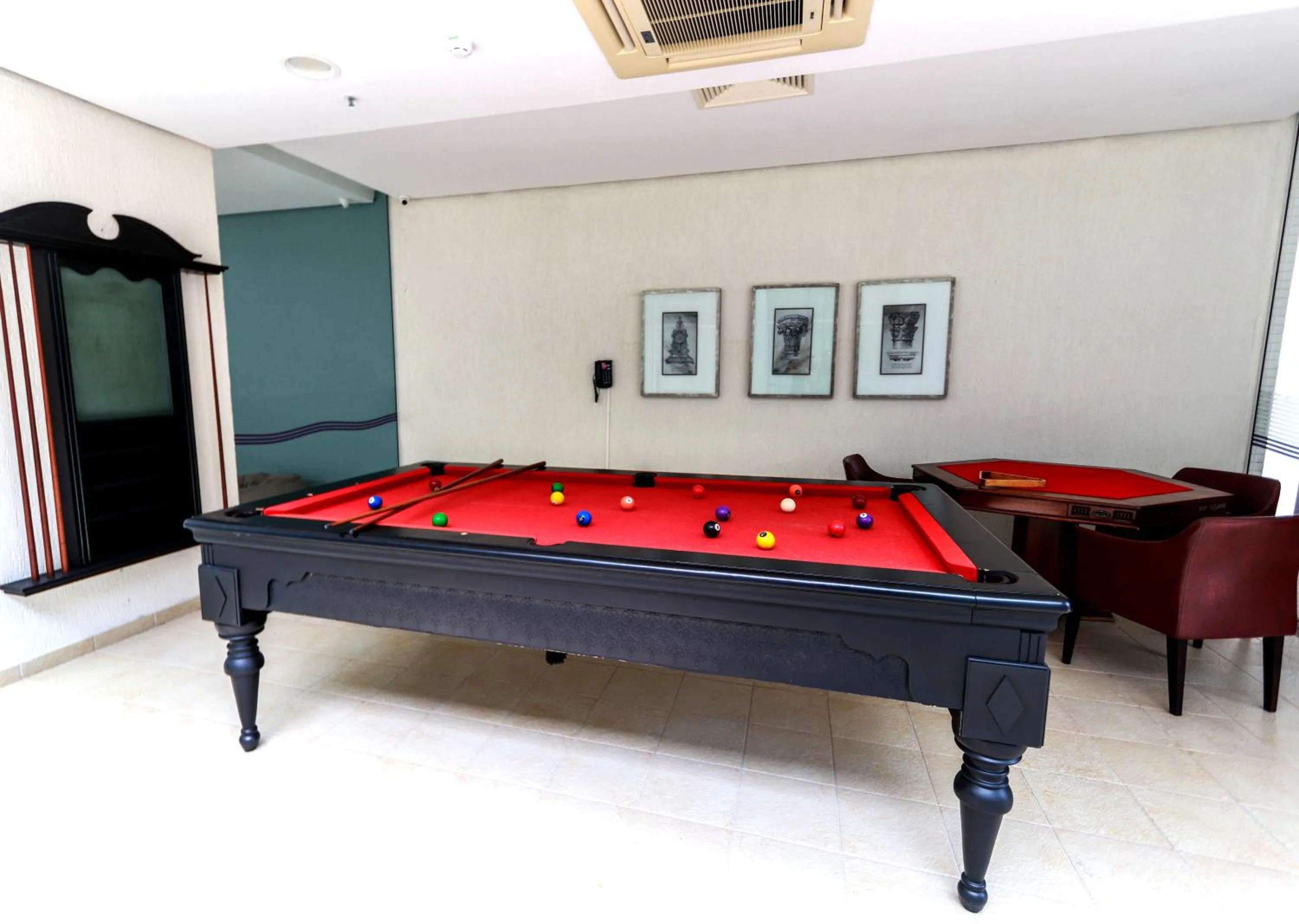 Billiard in Mercure Camboriu