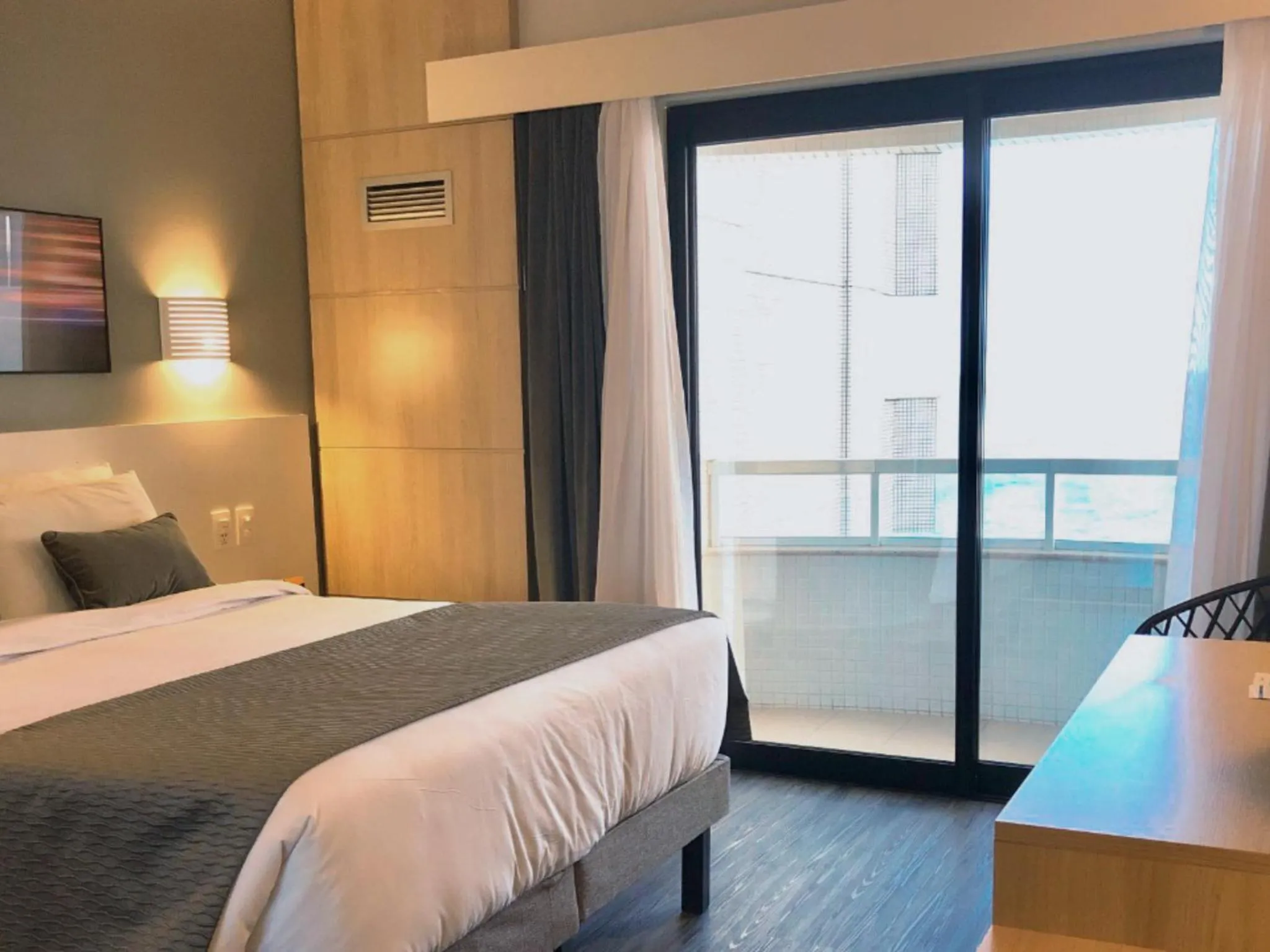 Photo of the whole room, Bed in Mercure Camboriu