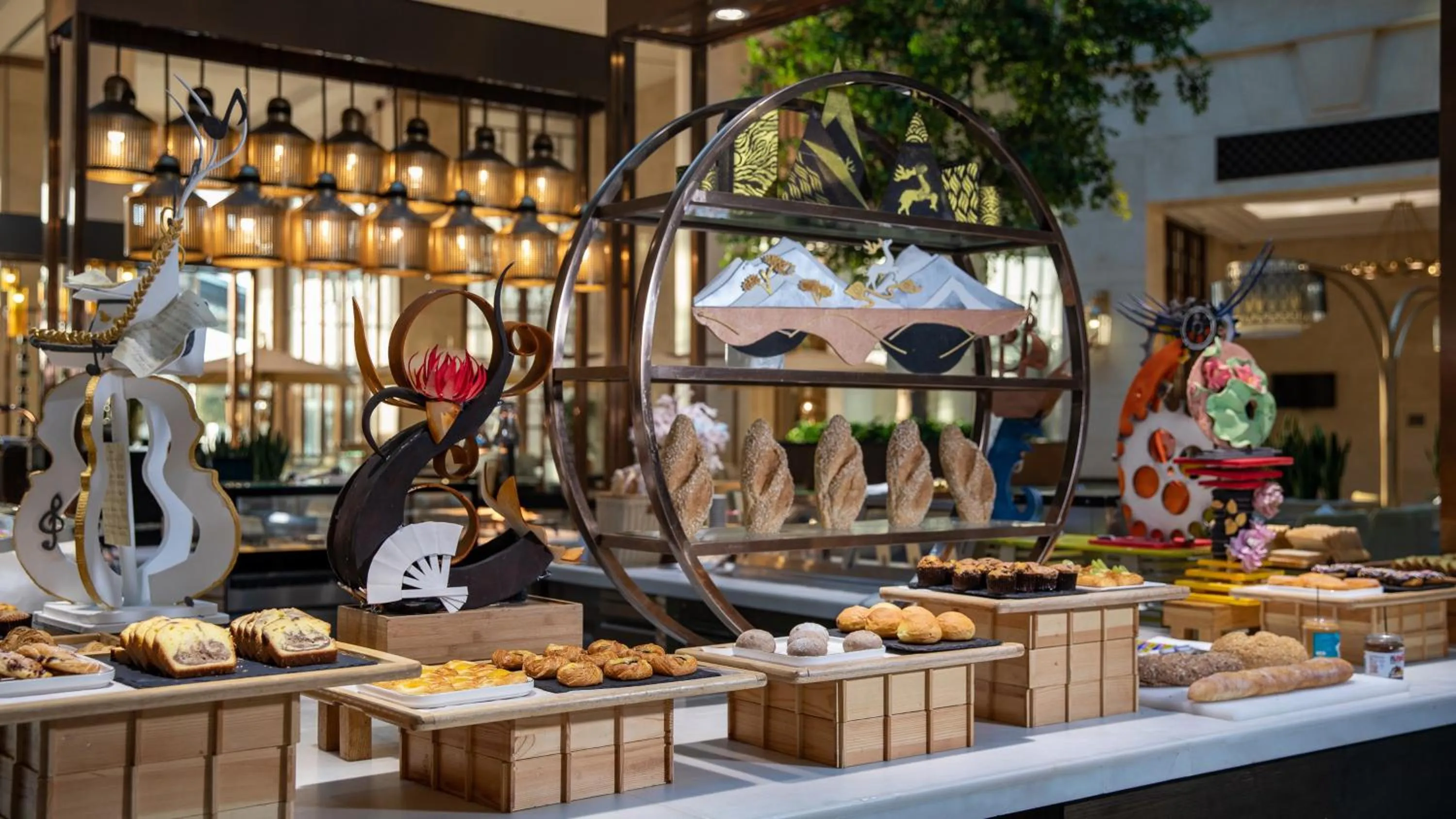 Breakfast in InterContinental Wuhan by IHG - Yangtze River View