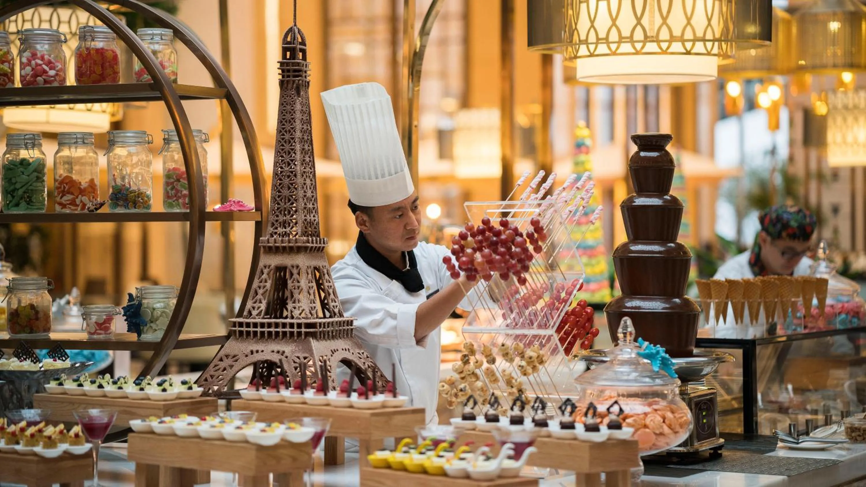 Restaurant/places to eat in InterContinental Wuhan by IHG - Yangtze River View