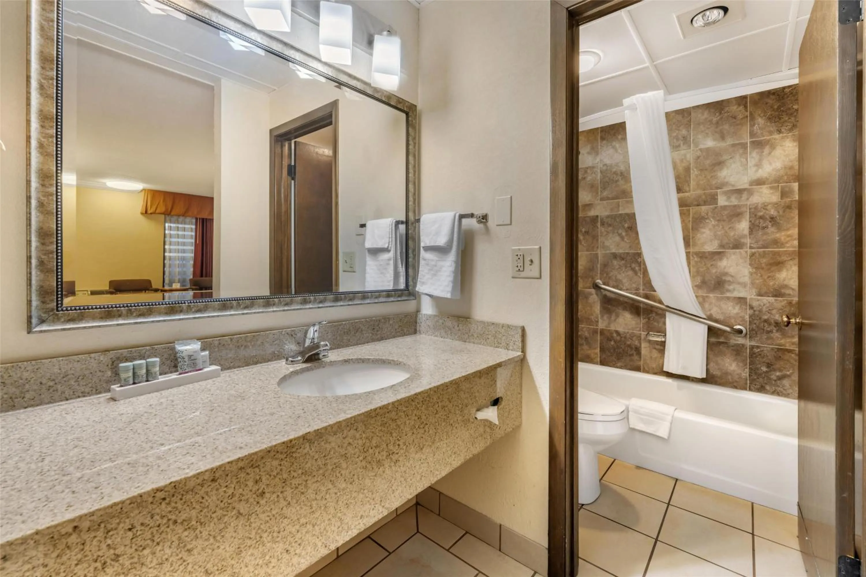 Bathroom in Best Western Angus Inn