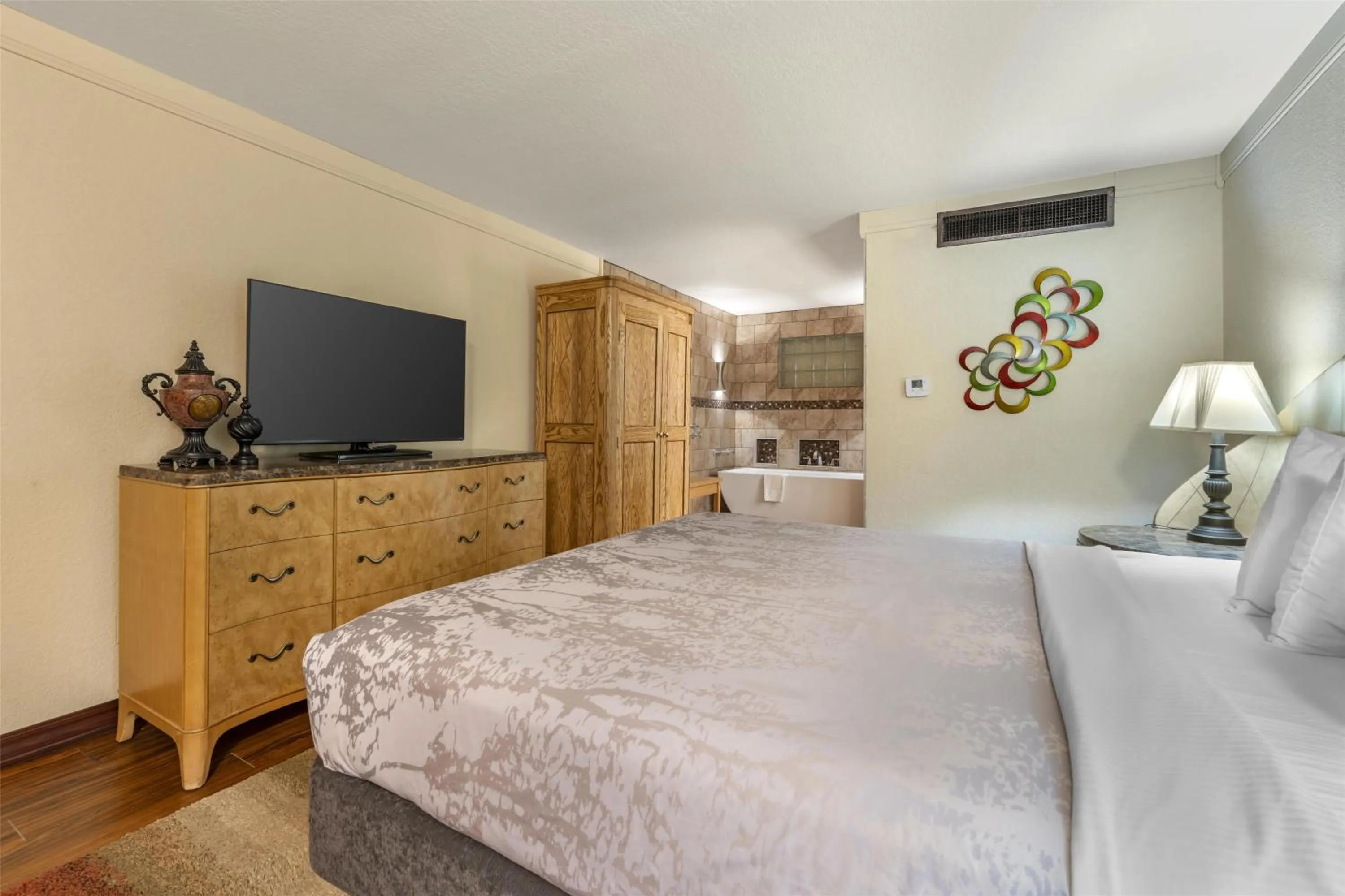 Bedroom, Bed in Best Western Angus Inn