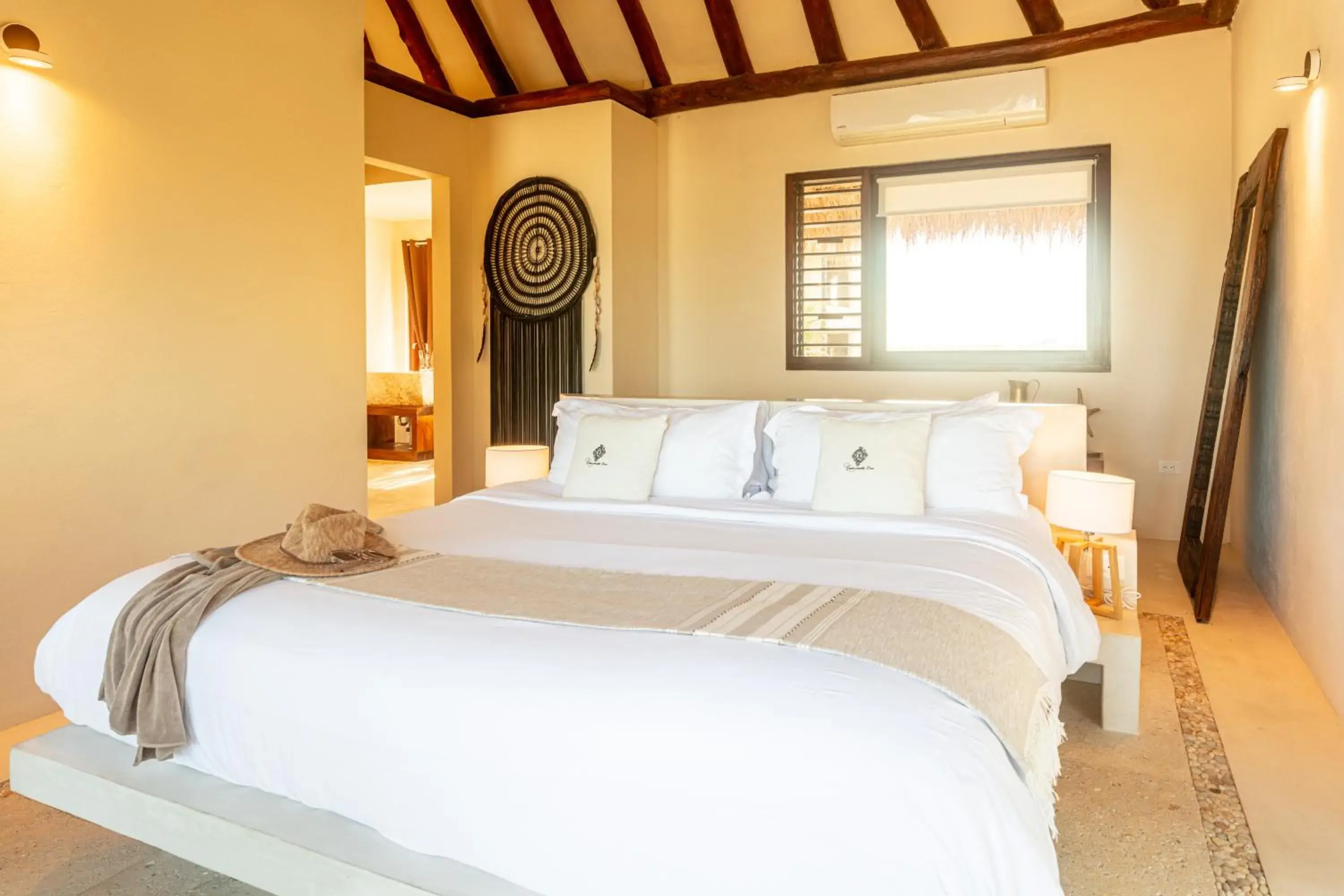 Deluxe Double Room with Balcony and Sea View in Casa Punta Coco & Beach Club Deluxe Double Room with Balcony and Sea View in Casa Punta Coco & Beach Club