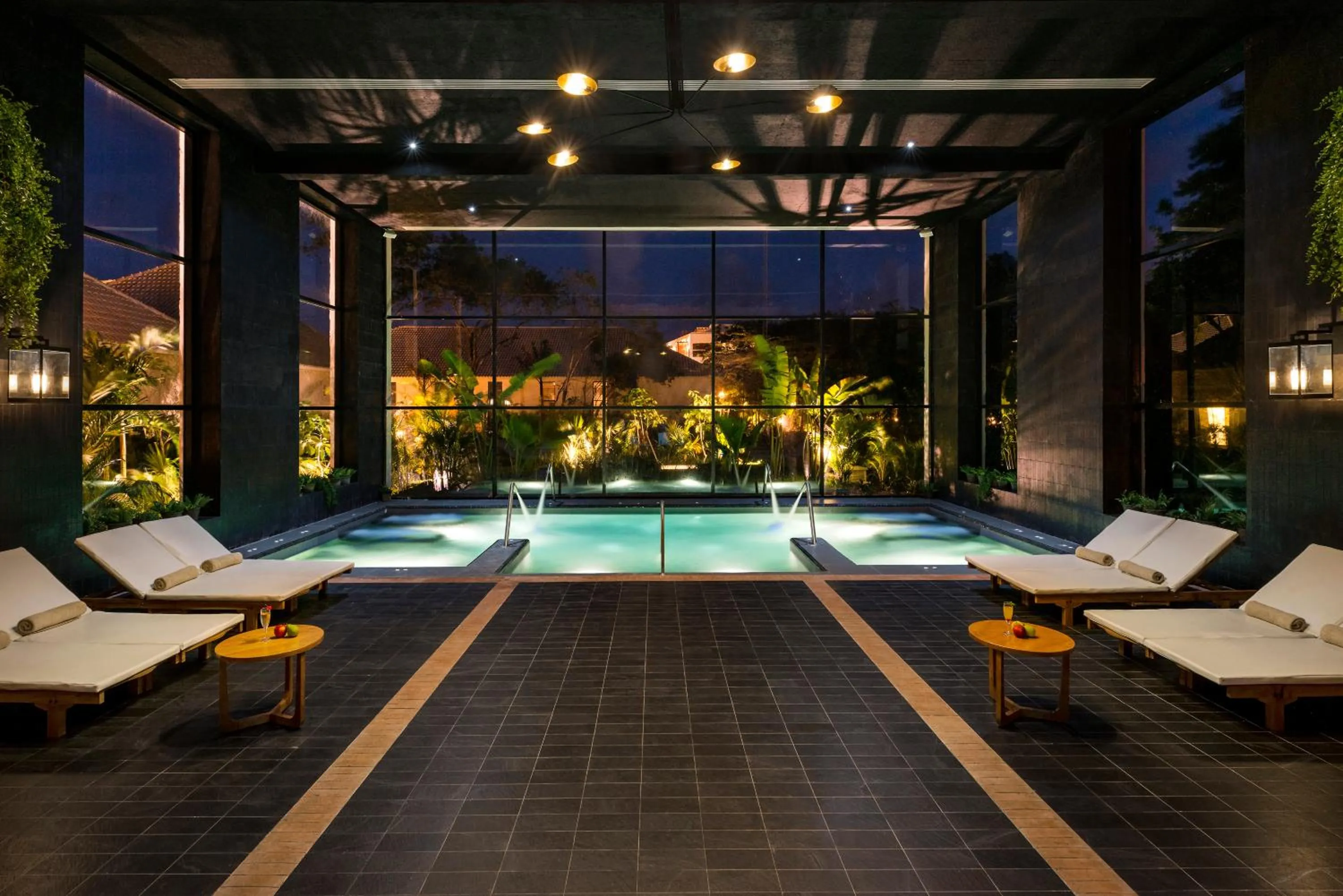 Spring in El Beso Adults Only at Ocean Riviera Paradise All Inclusive