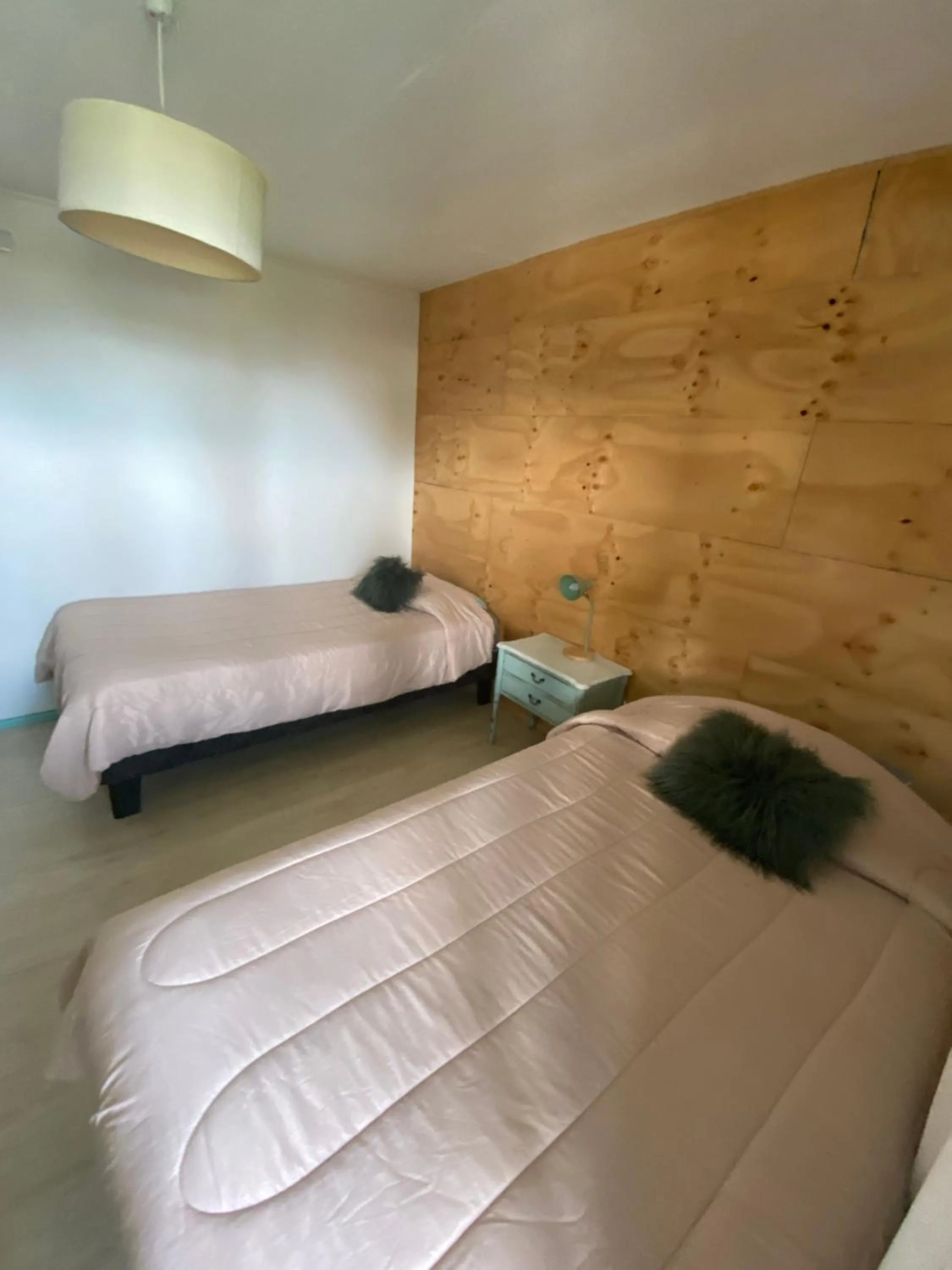 Bed in Hotel Trocadero