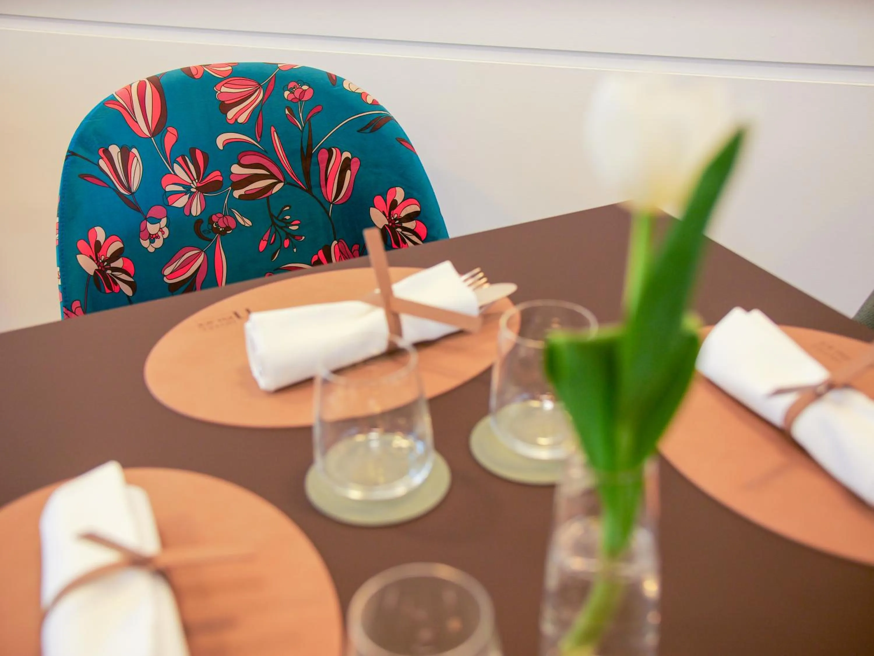 Restaurant/places to eat in Hotel Palace