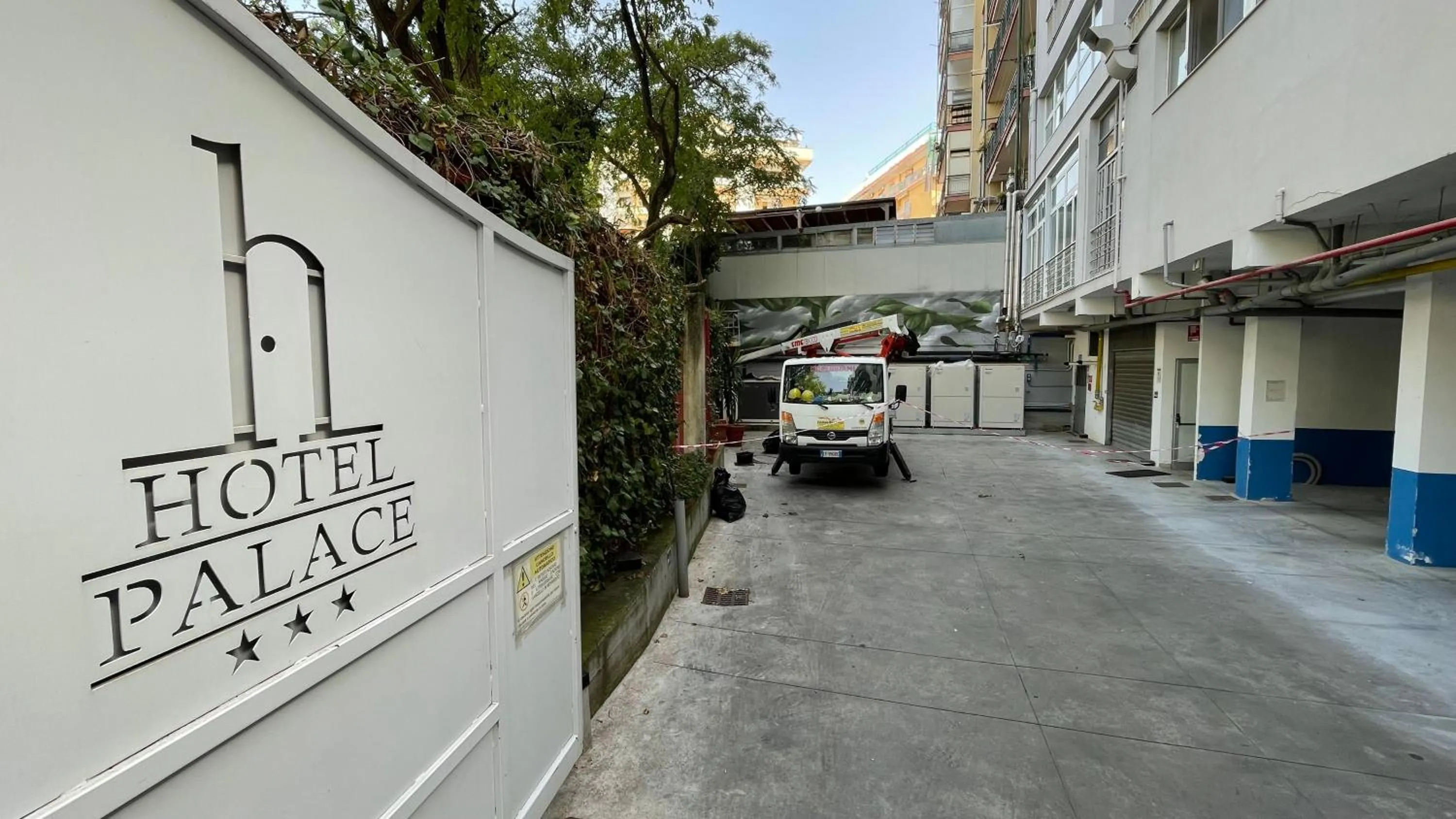 Property building in Hotel Palace