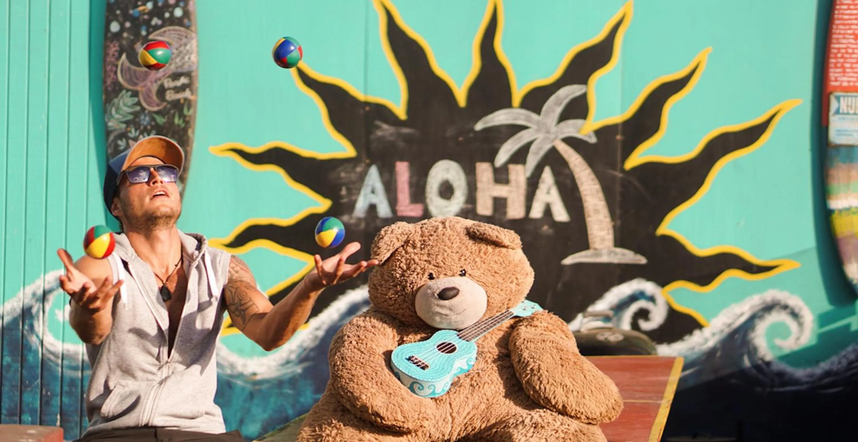 People in ITH San Diego Beach Bungalow Surf Hostel