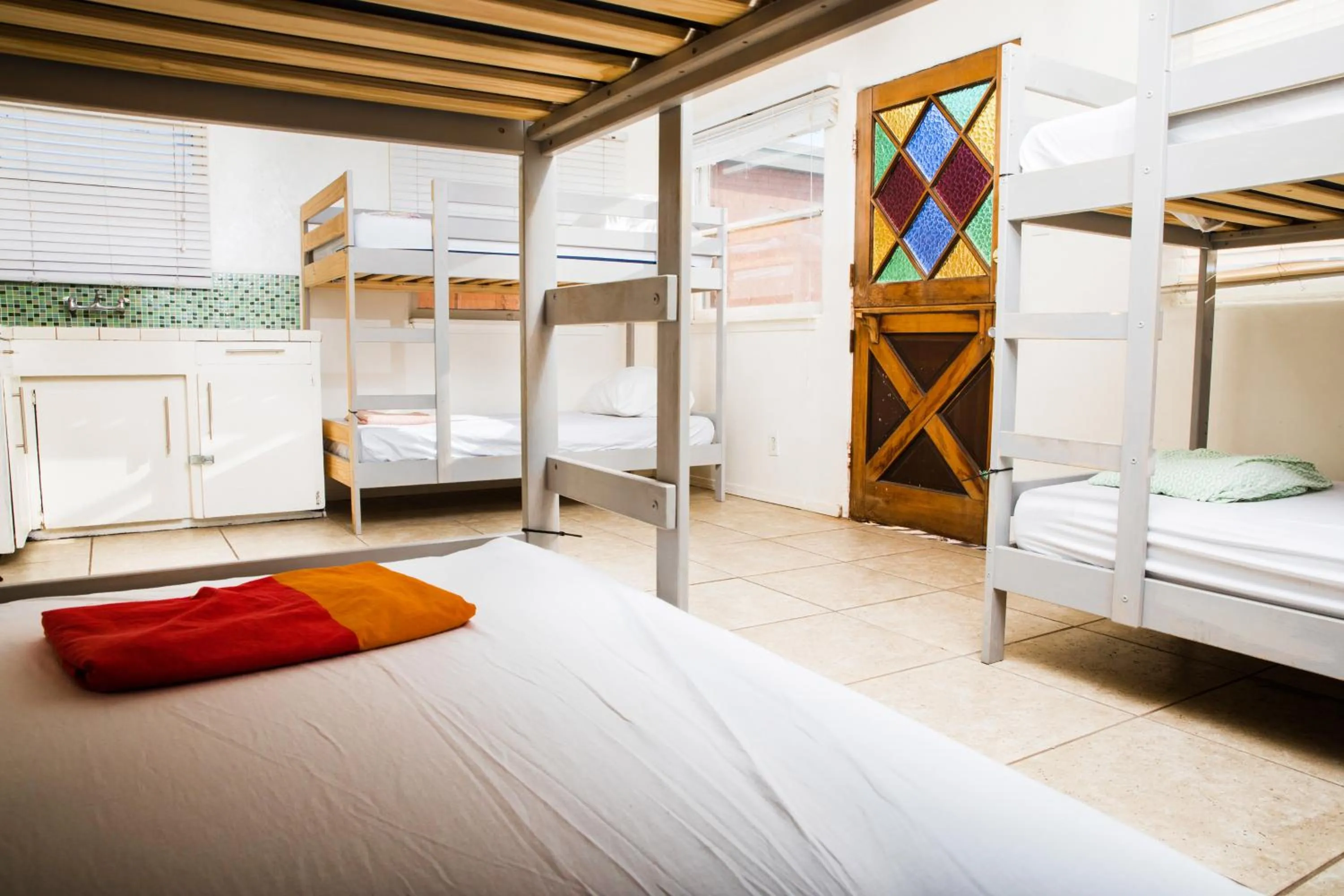 bunk bed, Bed in ITH San Diego Beach Bungalow Surf Hostel