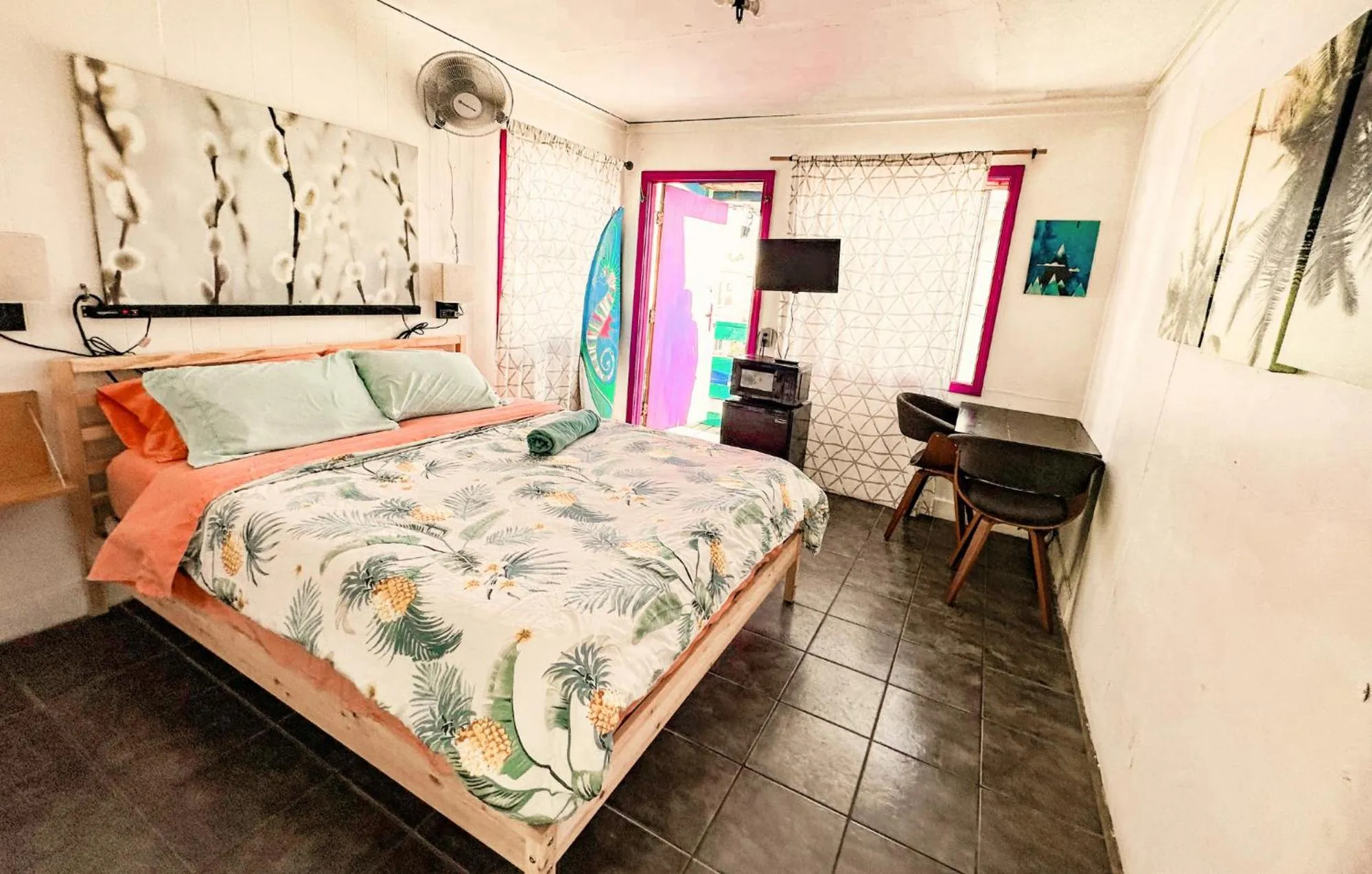 Bedroom, Bed in ITH San Diego Beach Bungalow Surf Hostel