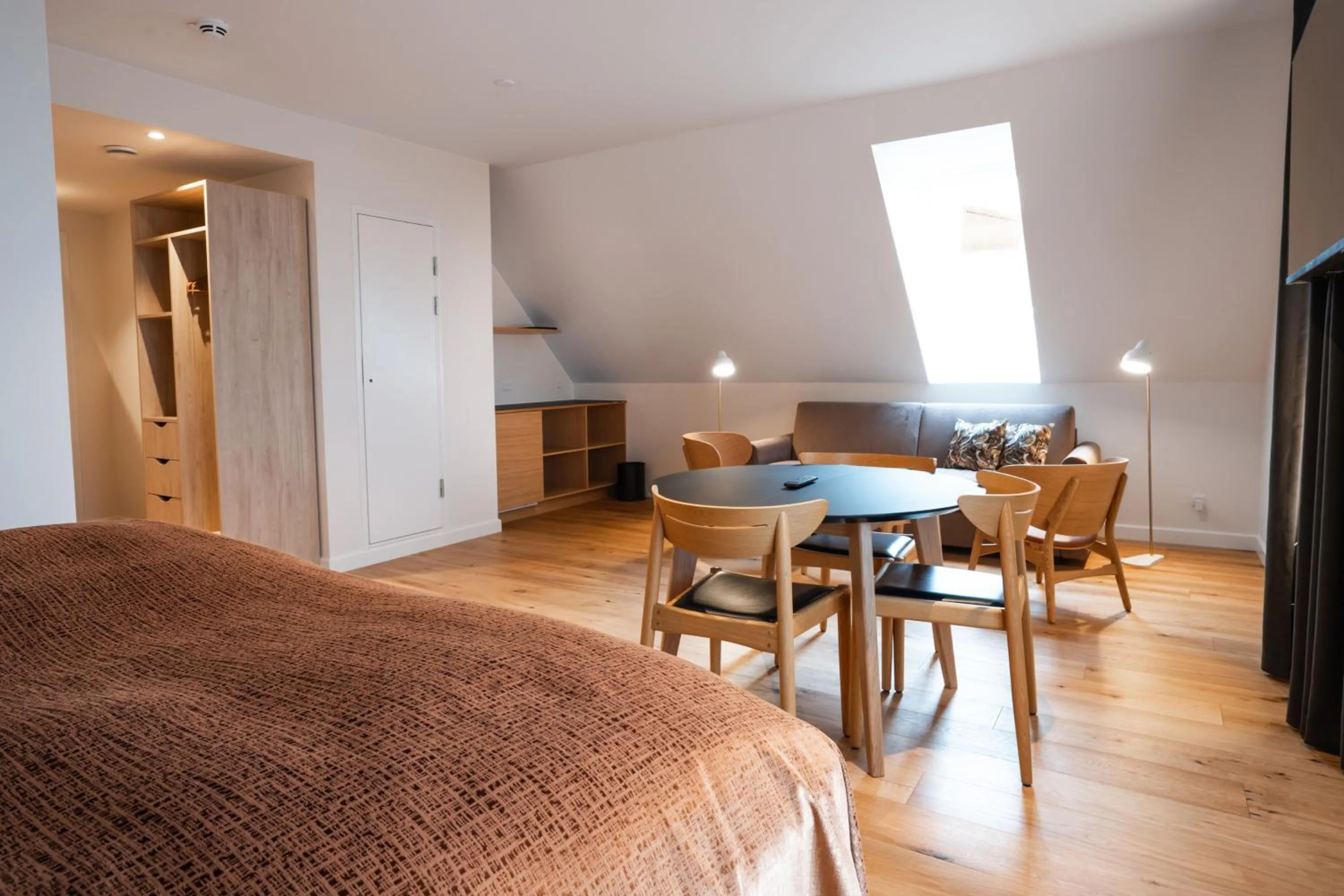 Bedroom, Bed in Sixtus Sinatur Hotel & Konference