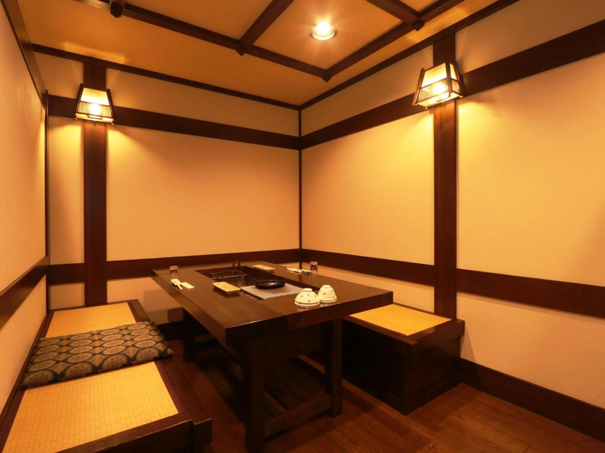 Restaurant/places to eat in Yunohirakan