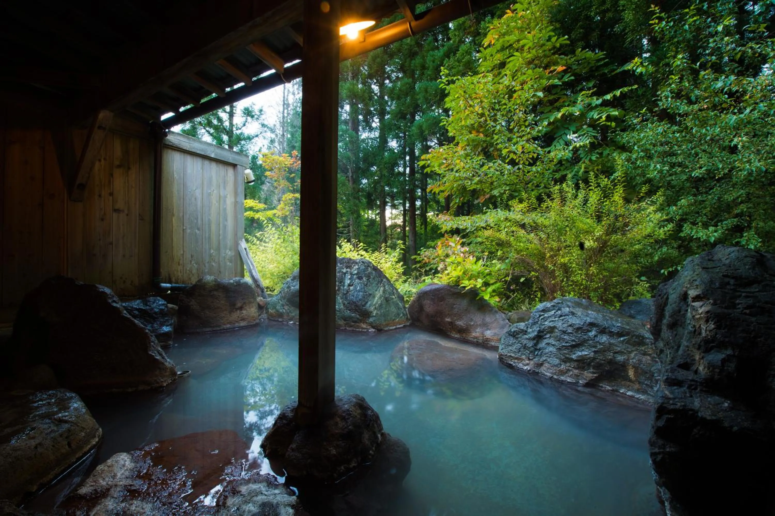 Hot Spring Bath in Yunohirakan