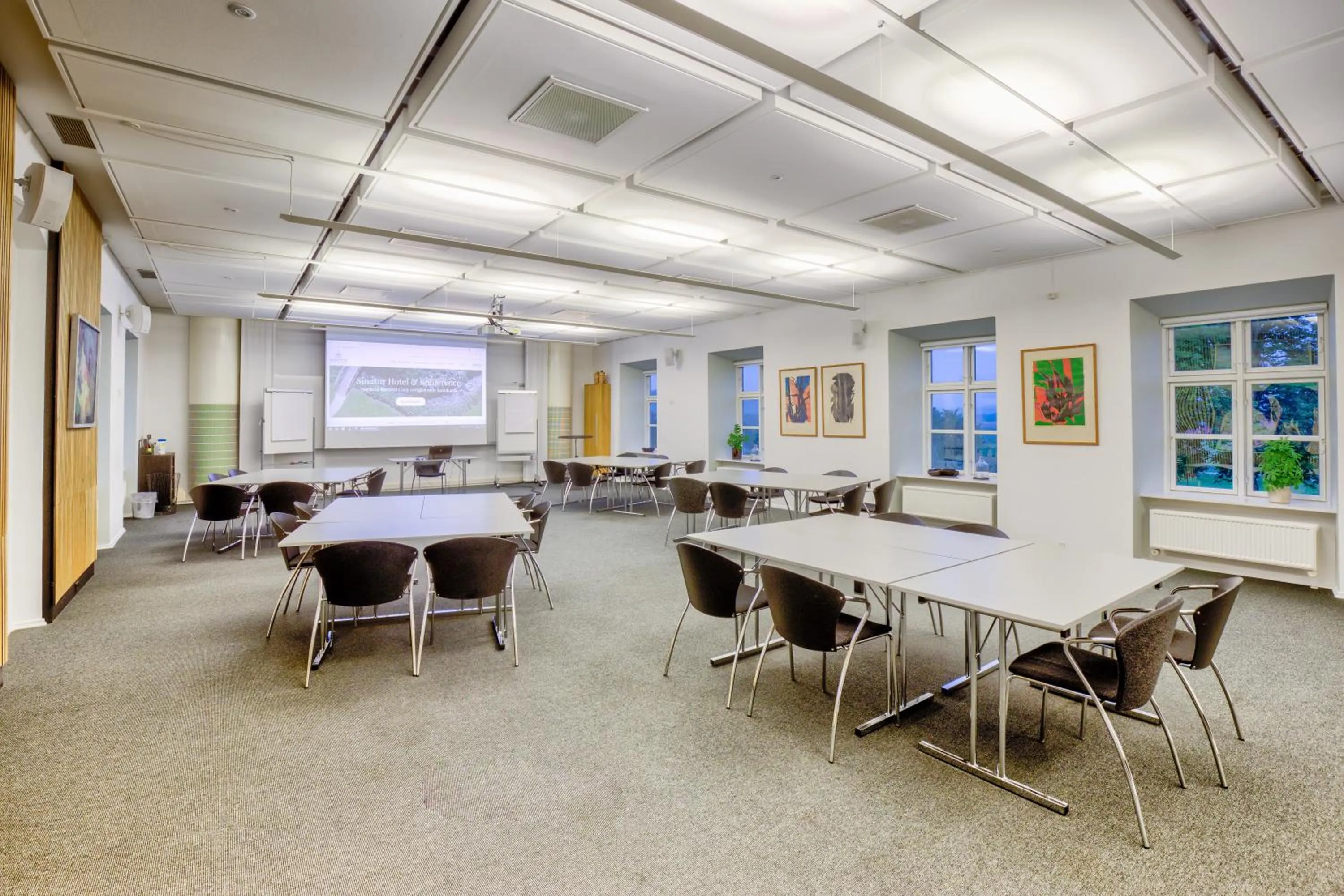 Meeting/conference room in Haraldskær Sinatur Hotel & Konference