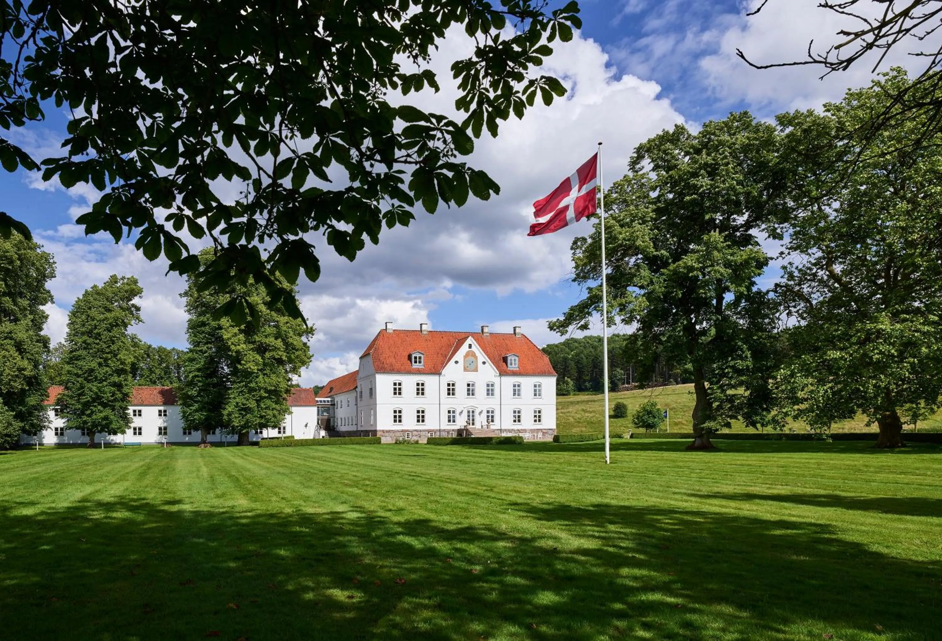 Property building in Haraldskær Sinatur Hotel & Konference