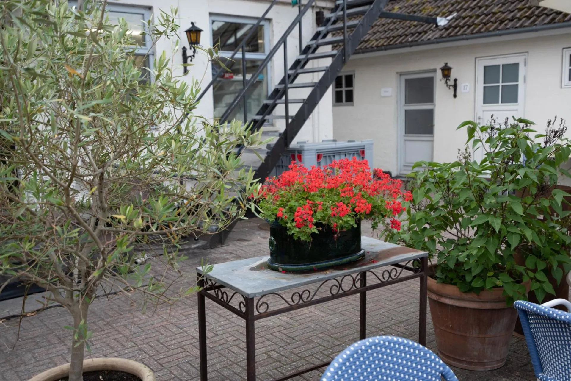 Inner courtyard view in Rødvig Kro og Badehotel