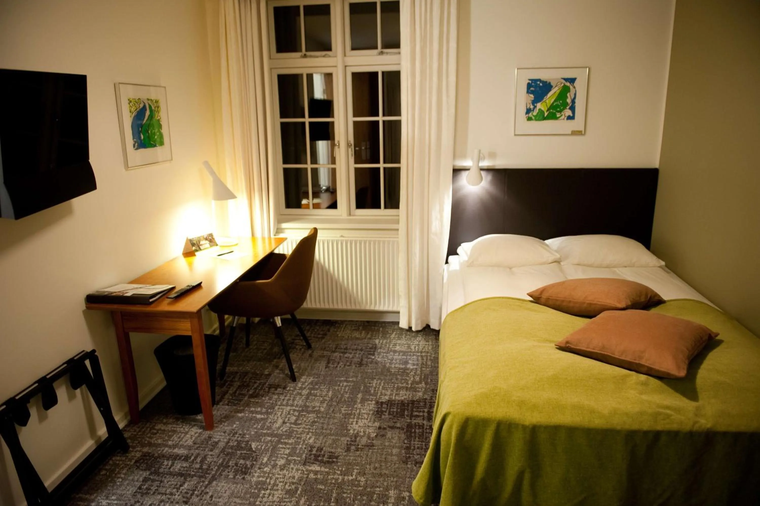 Photo of the whole room, Bed in Gl Skovridergaard
